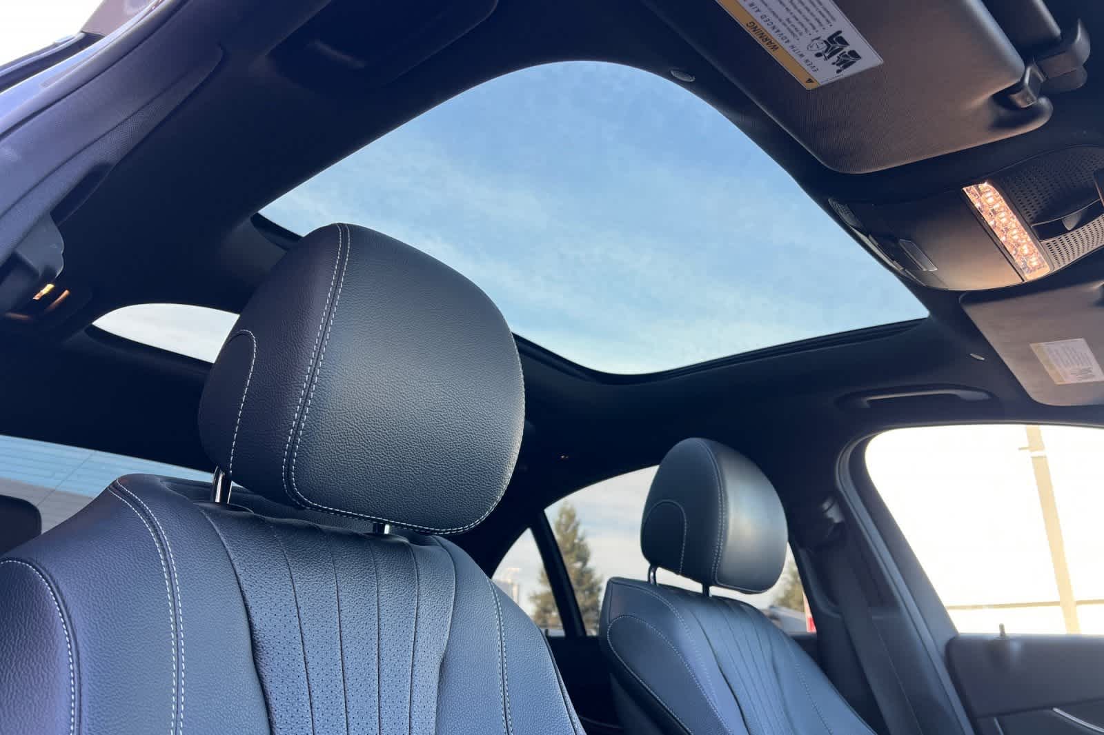 Thumbnail: 2019 Mercedes-Benz E-Class - 17