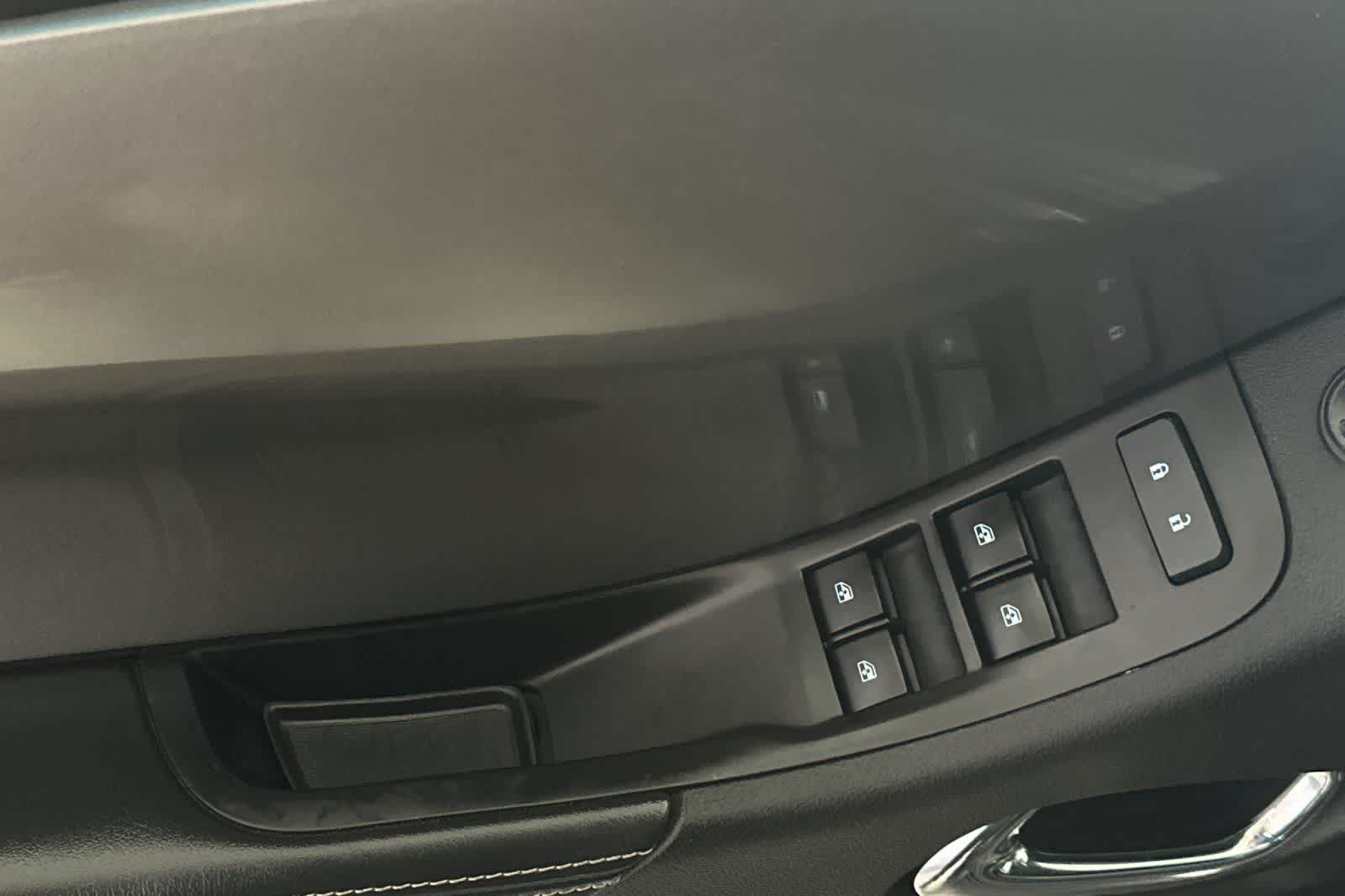 Thumbnail: 2014 Chevrolet Camaro - 13