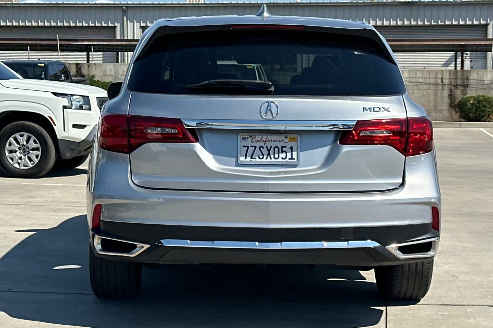 Thumbnail: 2017 Acura MDX - 8