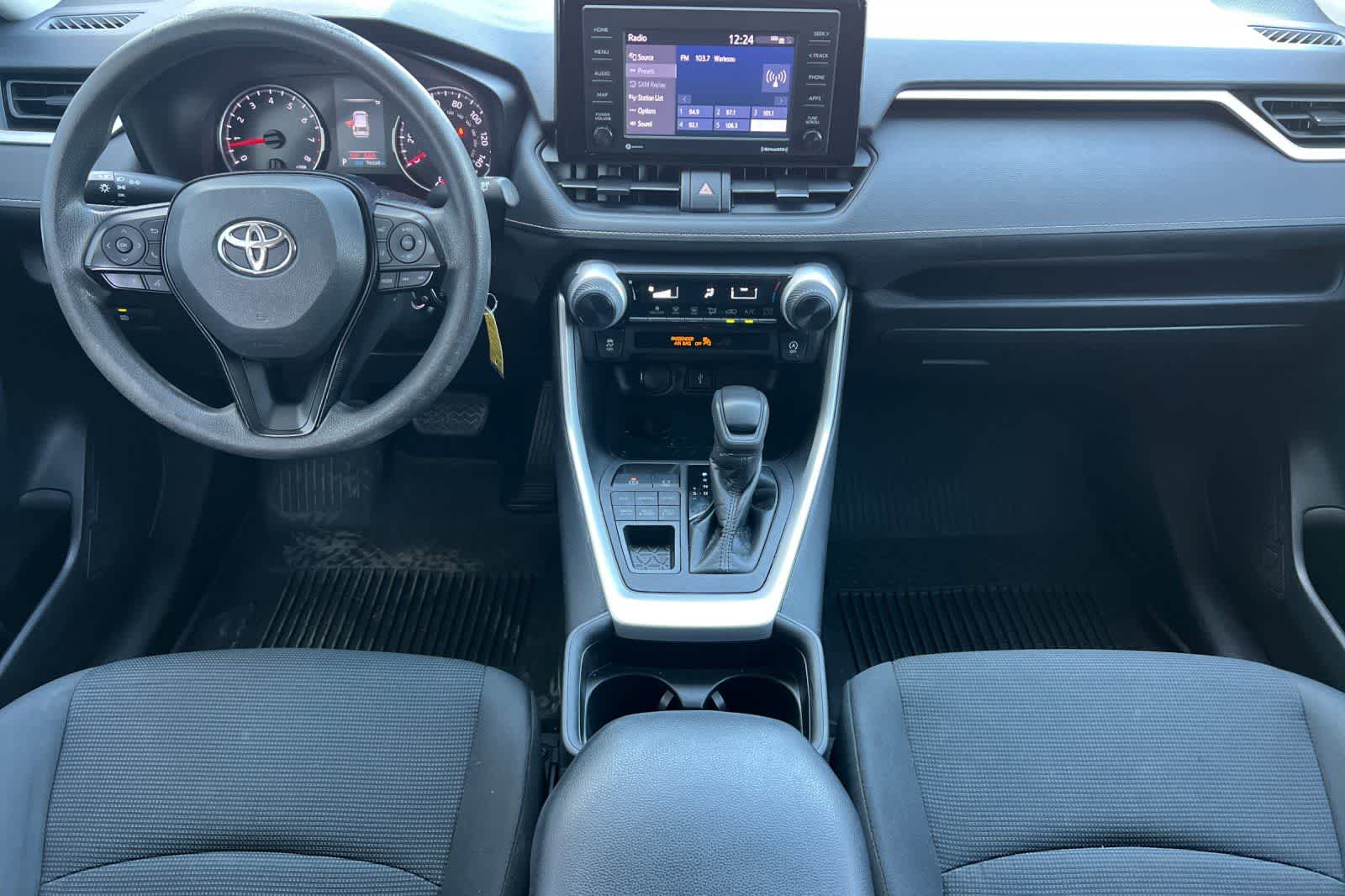 Thumbnail: 2021 Toyota RAV4 - 4