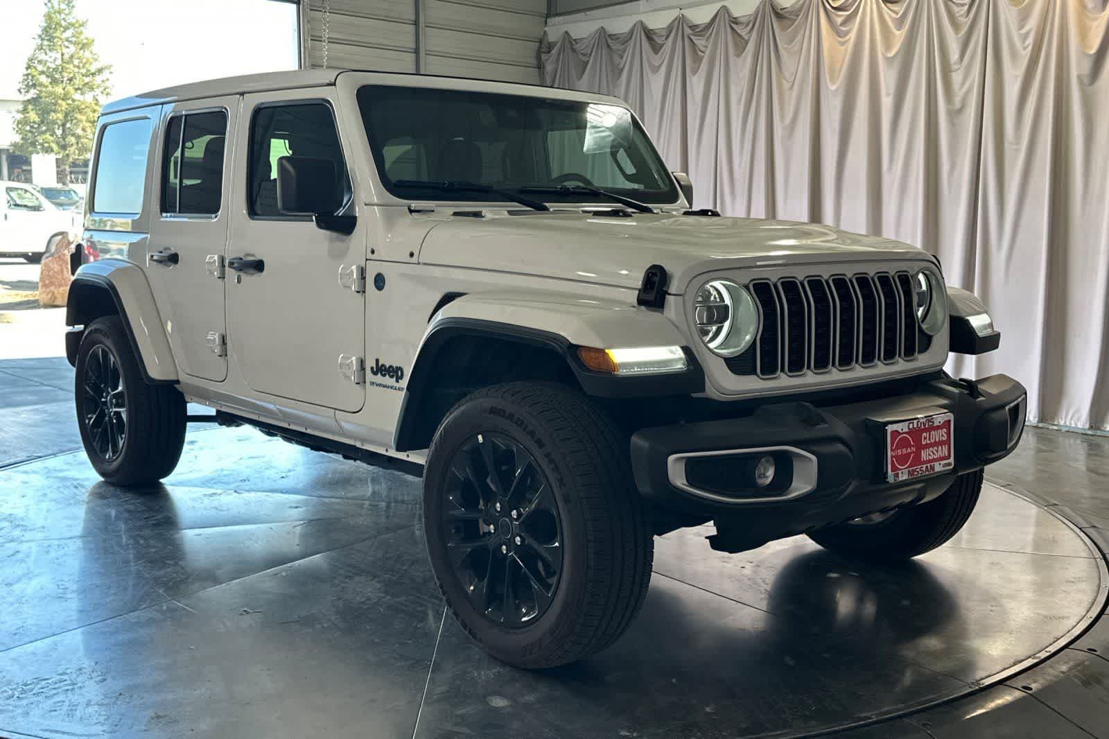 Thumbnail: 2025 Jeep Wrangler - 10