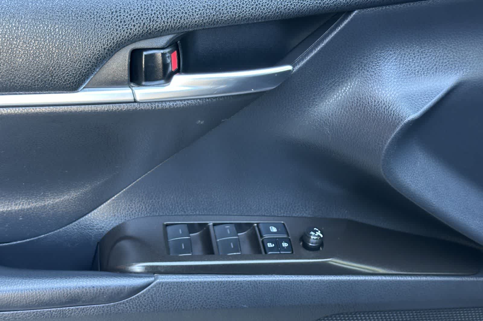 Thumbnail: 2021 Toyota Camry - 13