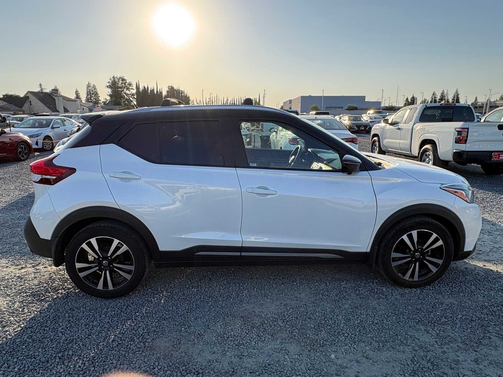Thumbnail: 2019 Nissan Kicks - 8
