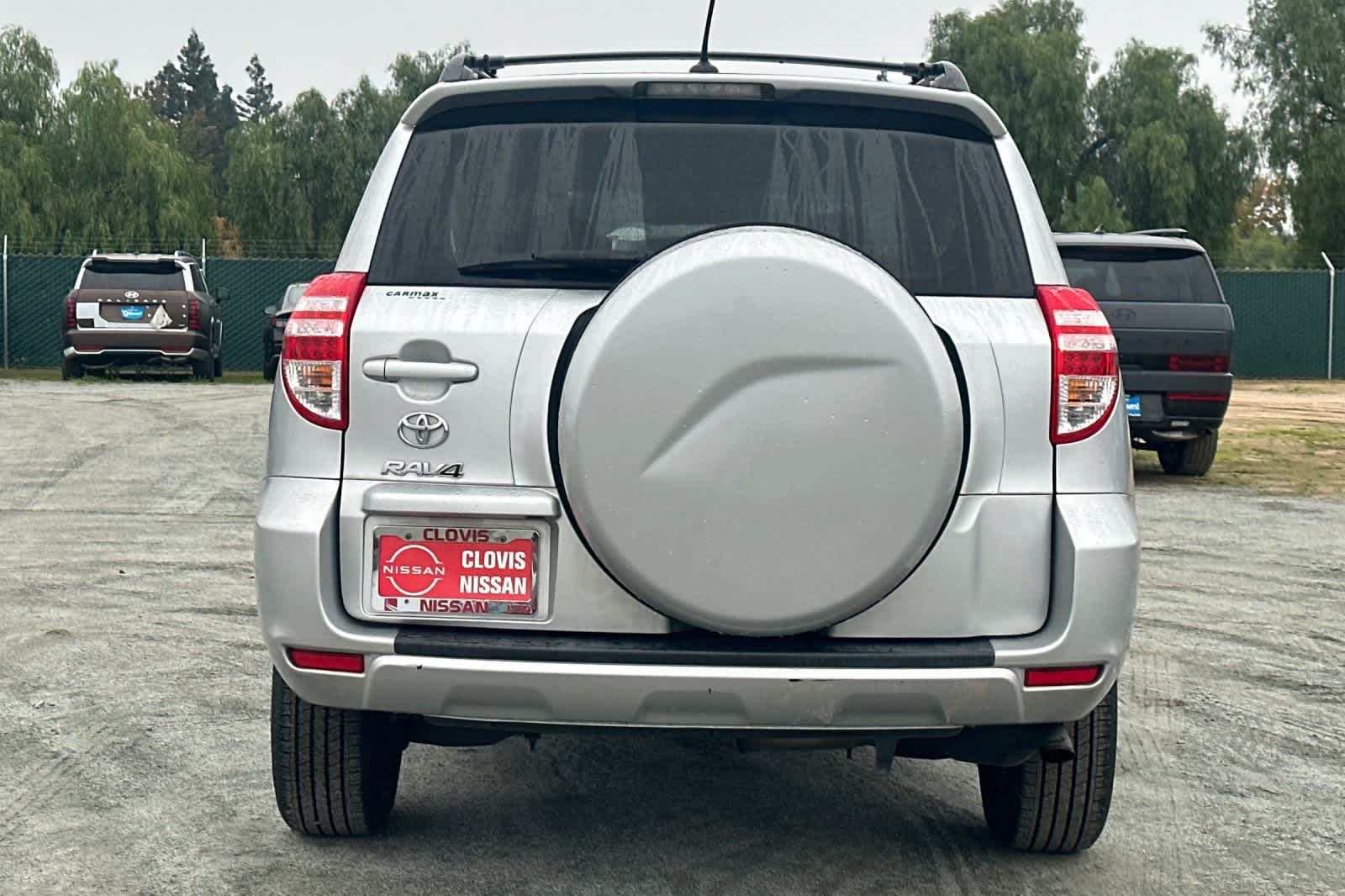 Thumbnail: 2011 Toyota RAV4 - 8