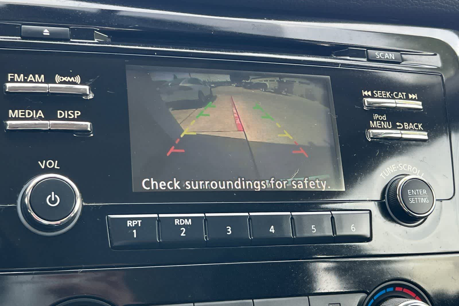 Thumbnail: 2017 Nissan Rogue - 22