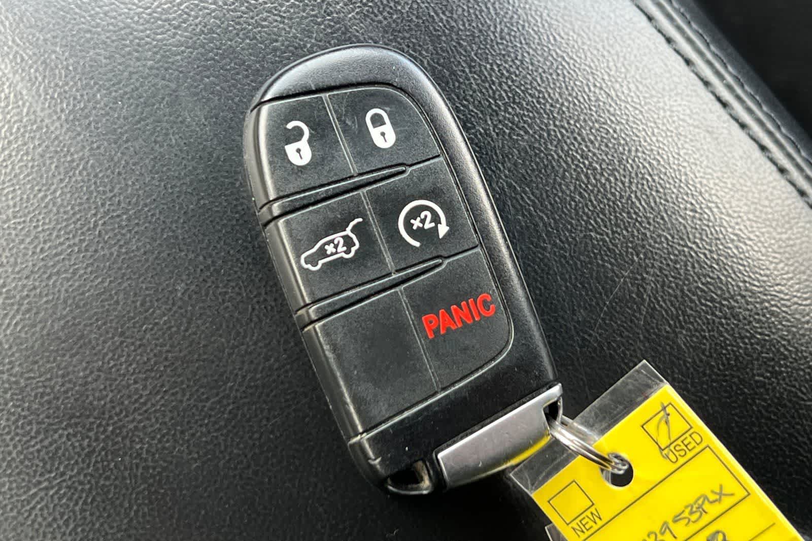 Thumbnail: 2018 Jeep Grand Cherokee - 29