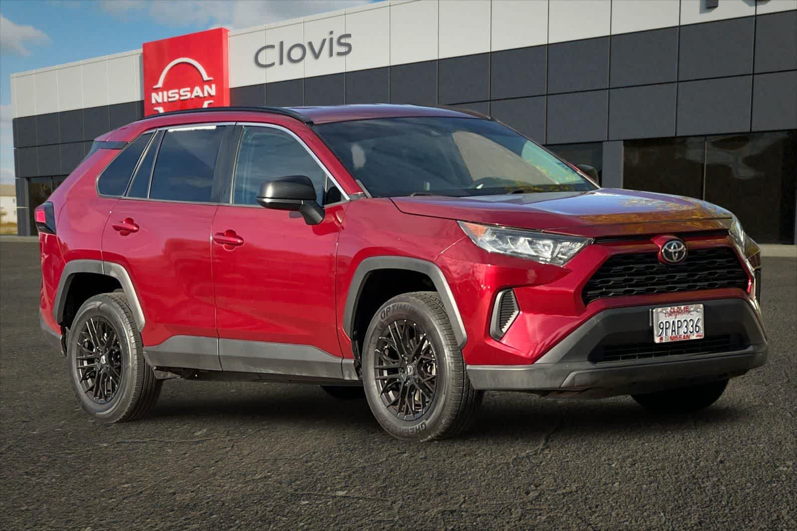 Thumbnail: 2021 Toyota RAV4 - 10