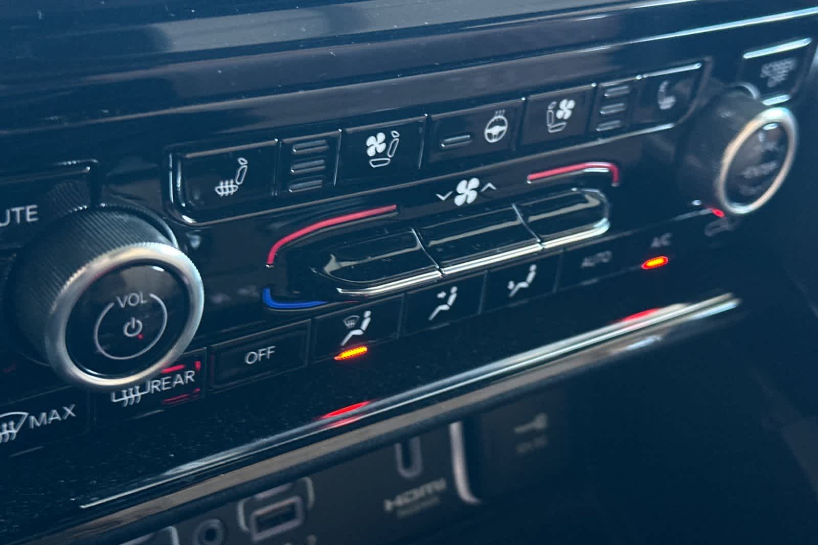 Thumbnail: 2023 Jeep Grand Cherokee - 21