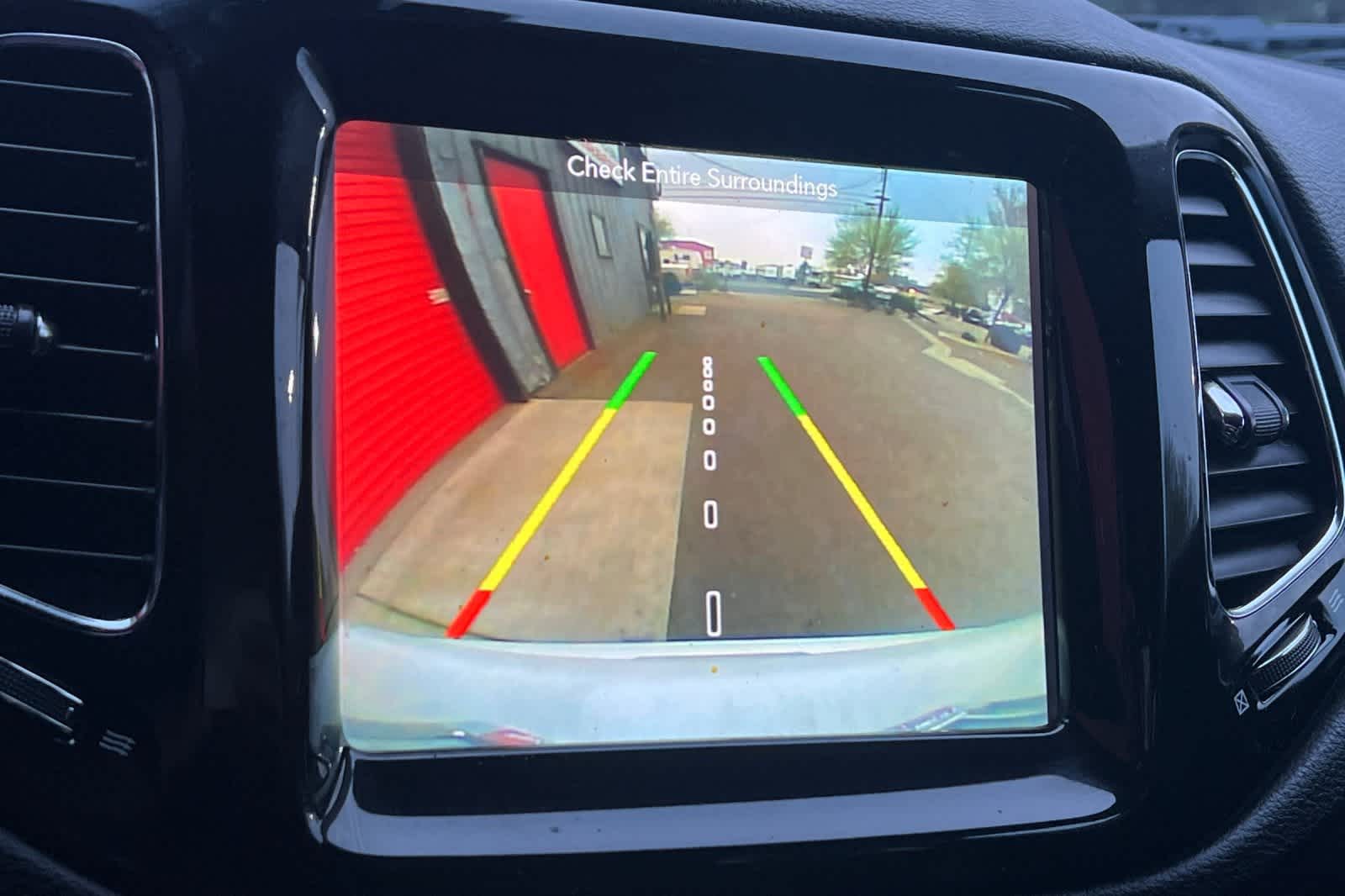 Thumbnail: 2018 Jeep Compass - 24