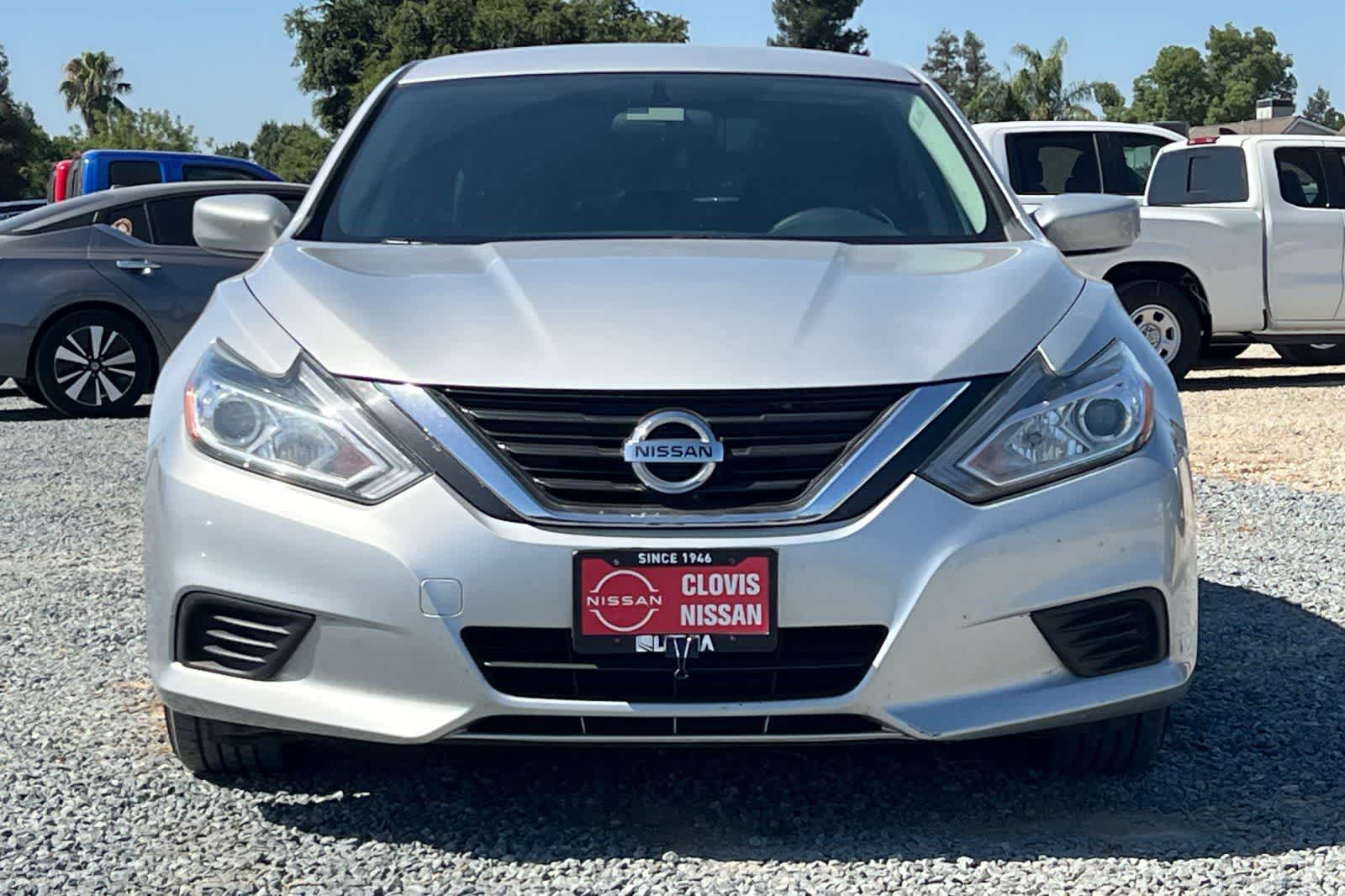 Thumbnail: 2018 Nissan Altima - 11