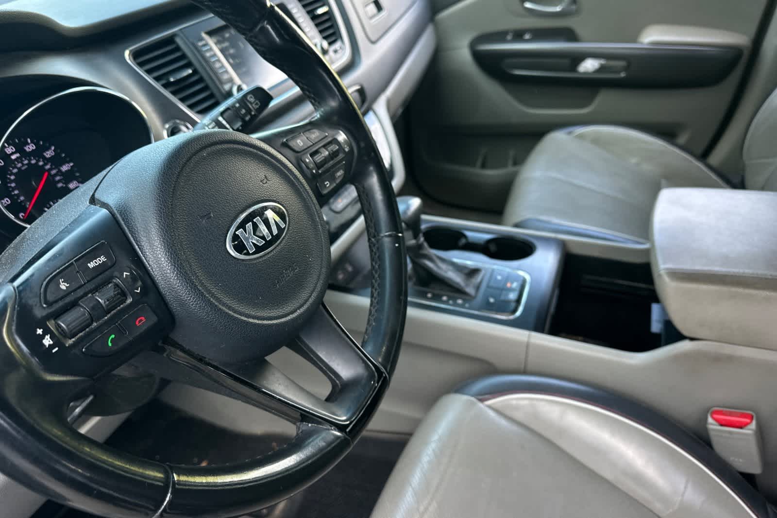 Thumbnail: 2017 Kia Sedona - 12