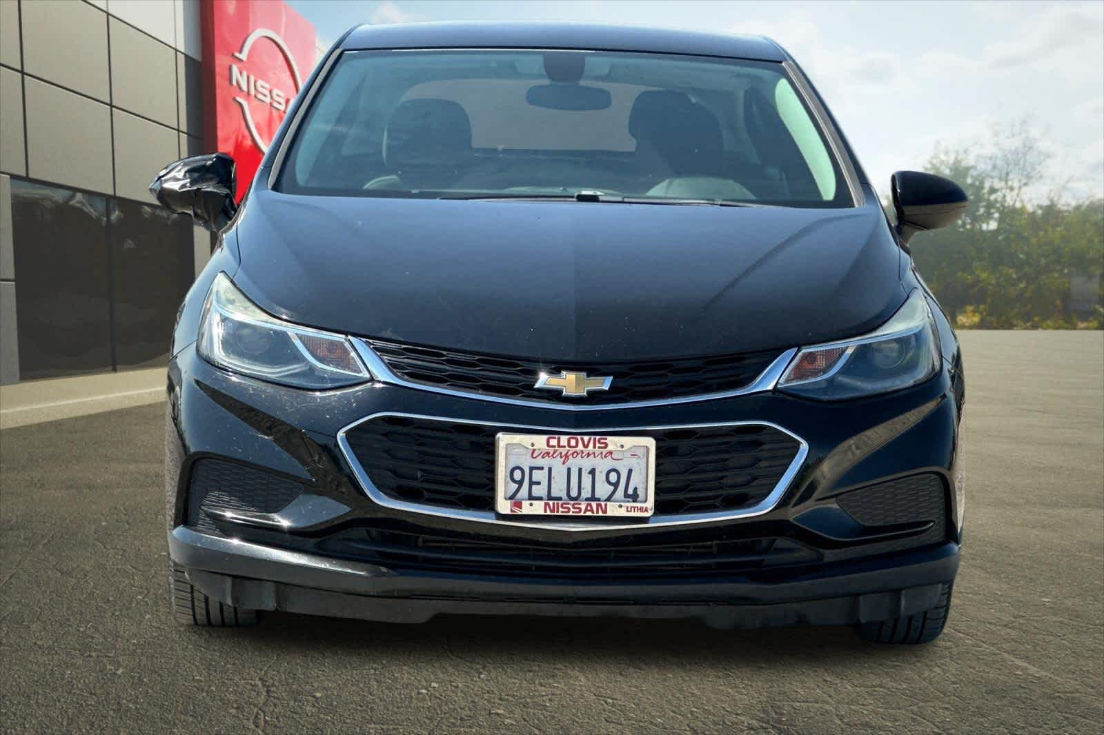 Thumbnail: 2017 Chevrolet Cruze - 11