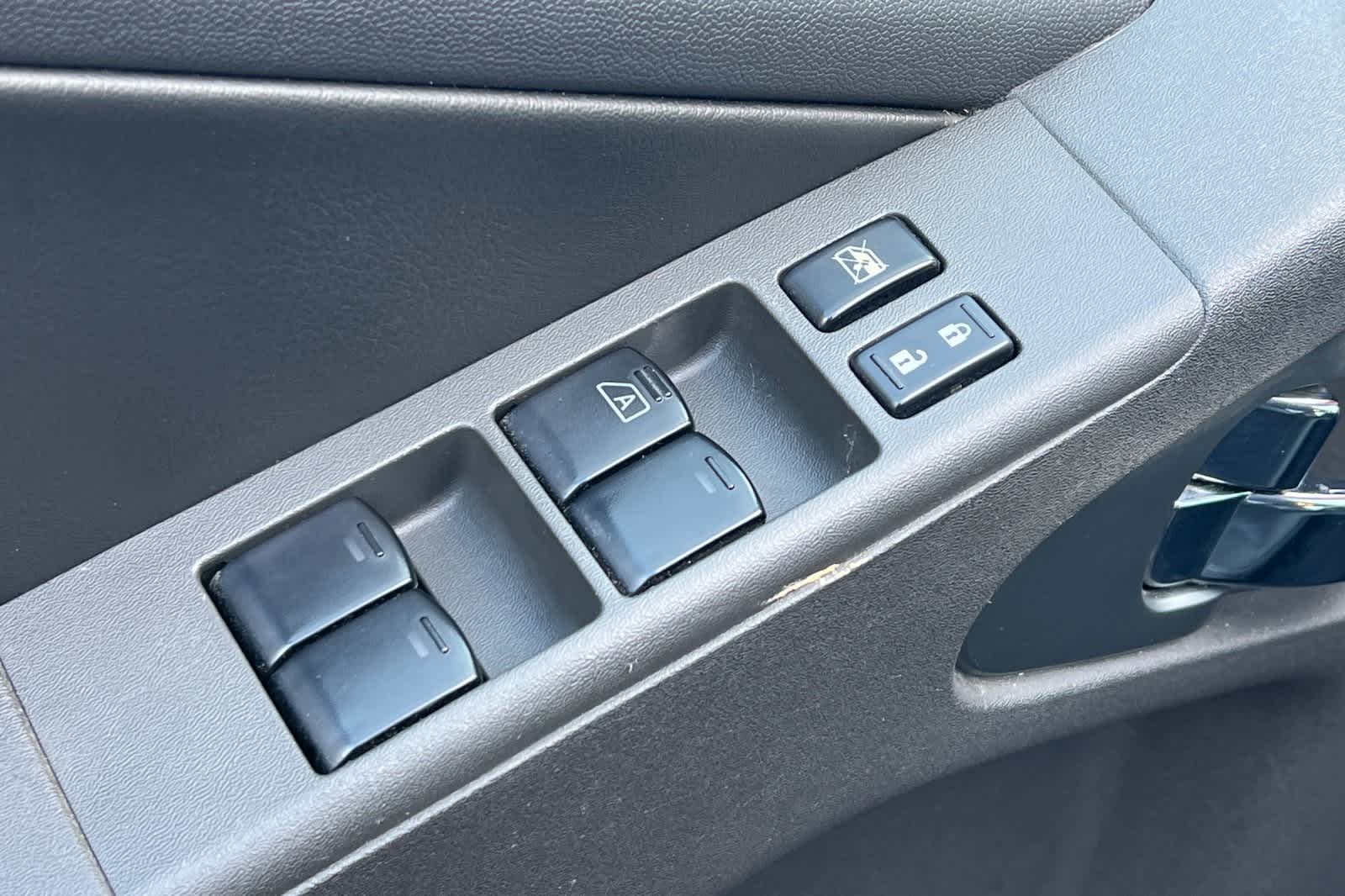 Thumbnail: 2021 Nissan Frontier - 14