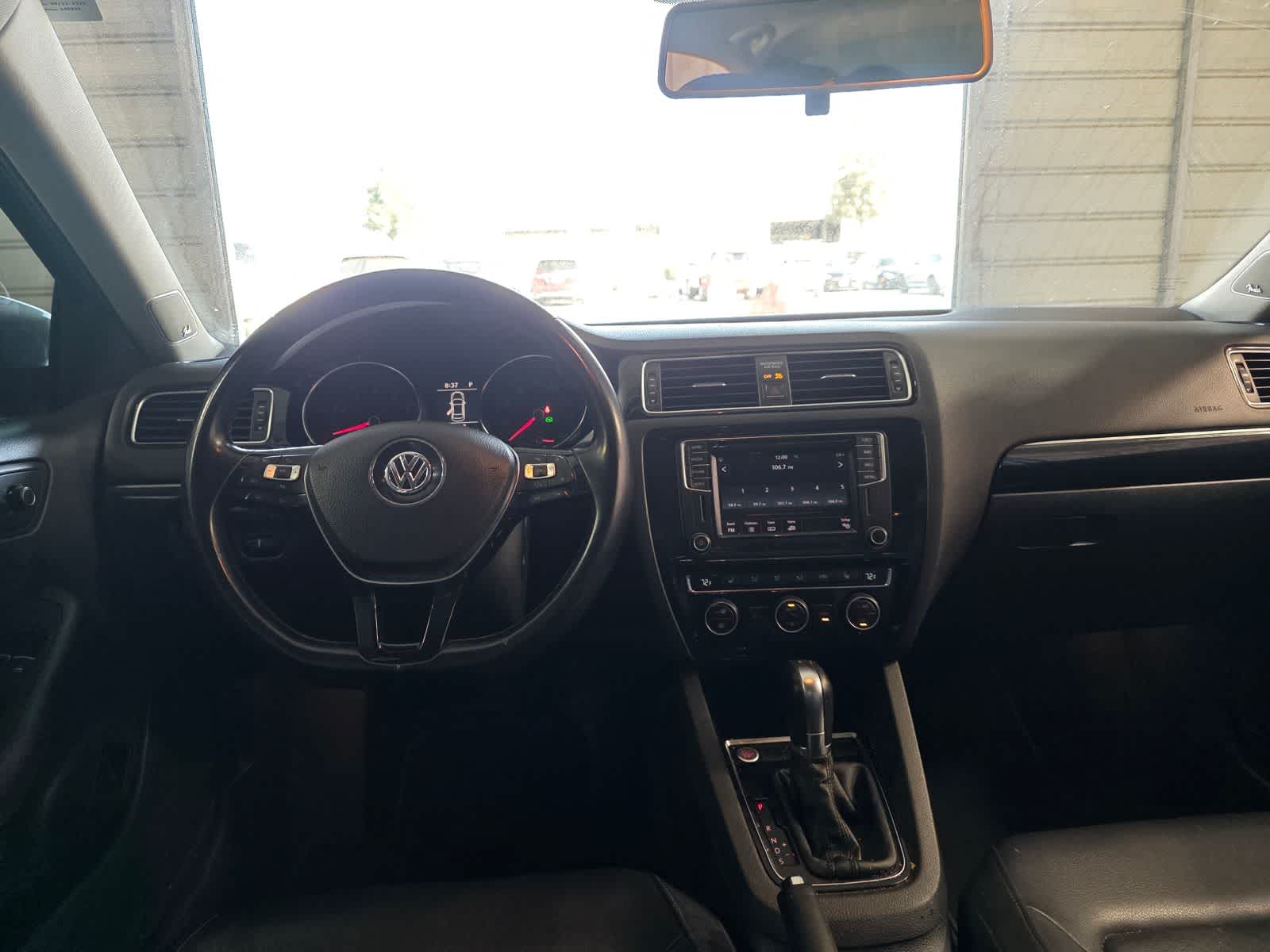 Thumbnail: 2016 Volkswagen Jetta - 15