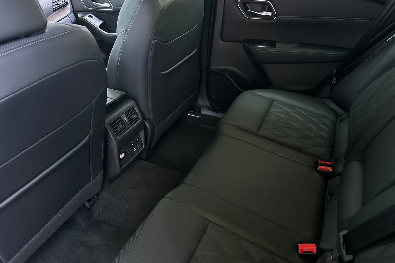 Thumbnail: 2025 Nissan Rogue - 5