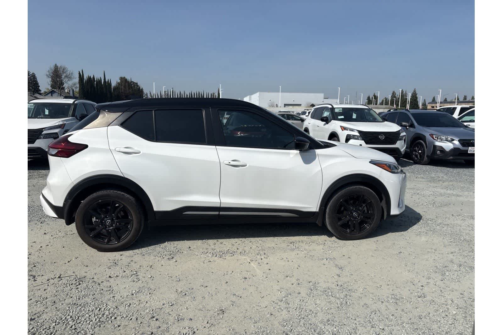 Thumbnail: 2023 Nissan Kicks - 9