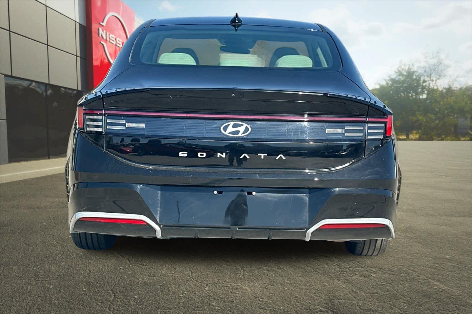 Thumbnail: 2024 Hyundai Sonata - 8