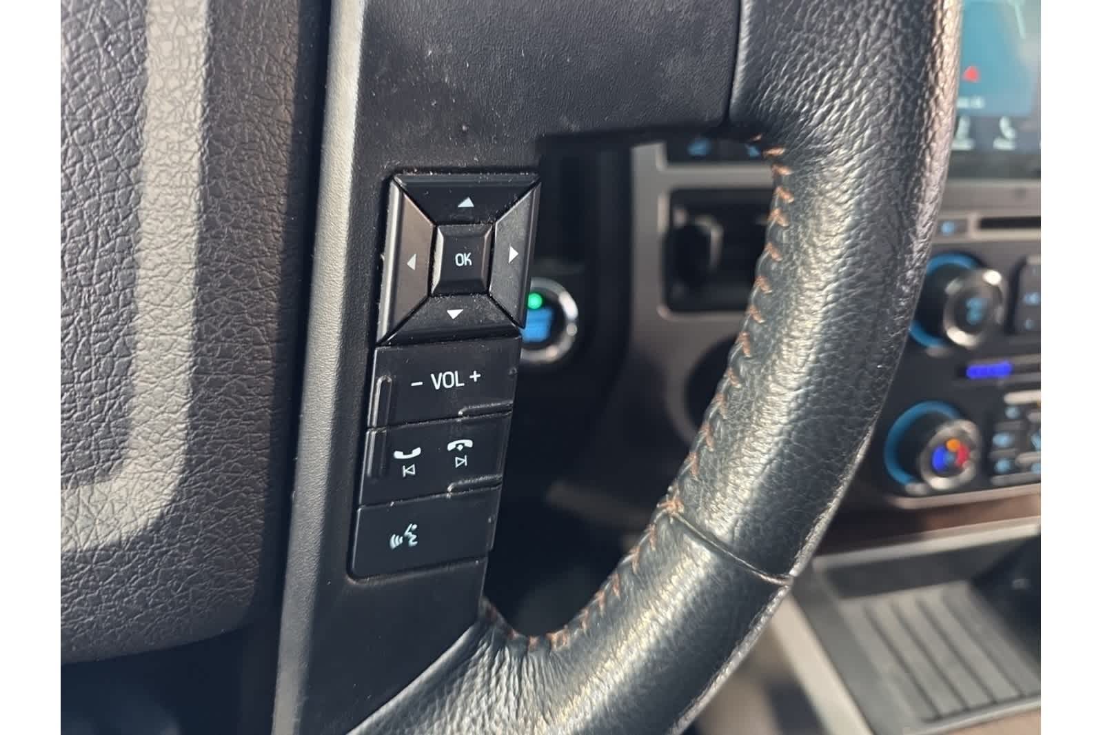 Thumbnail: 2017 Ford Expedition - 28