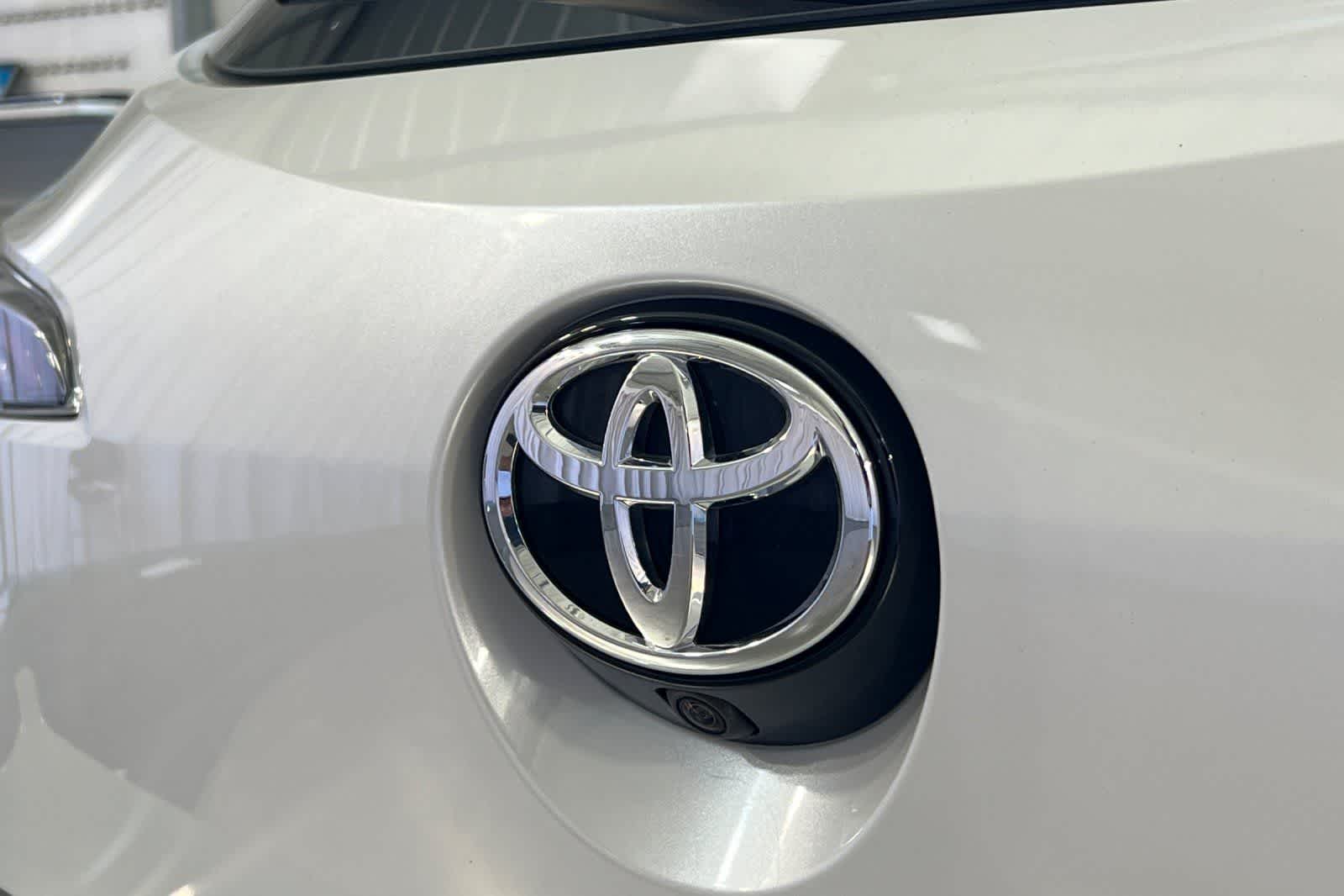 Thumbnail: 2021 Toyota Corolla - 15