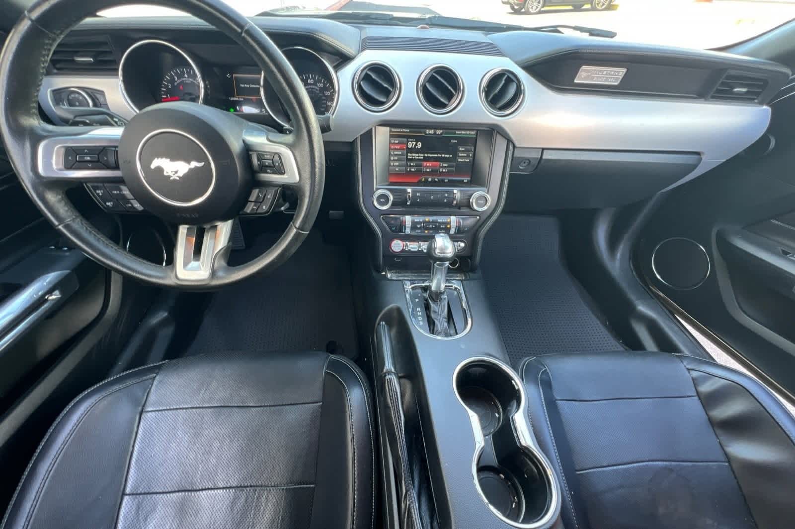 2015 Ford Mustang  9