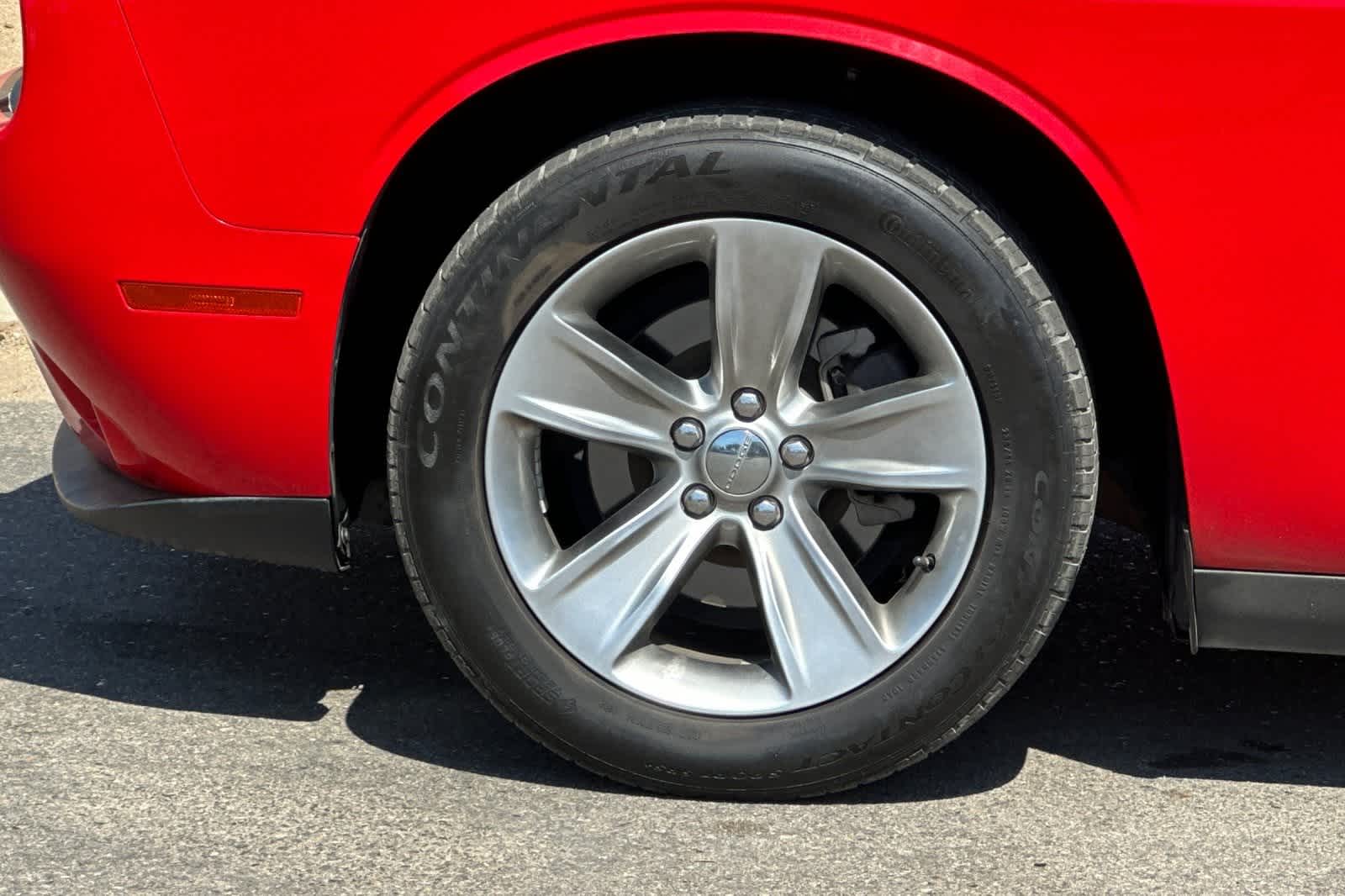 Thumbnail: 2016 Dodge Challenger - 12