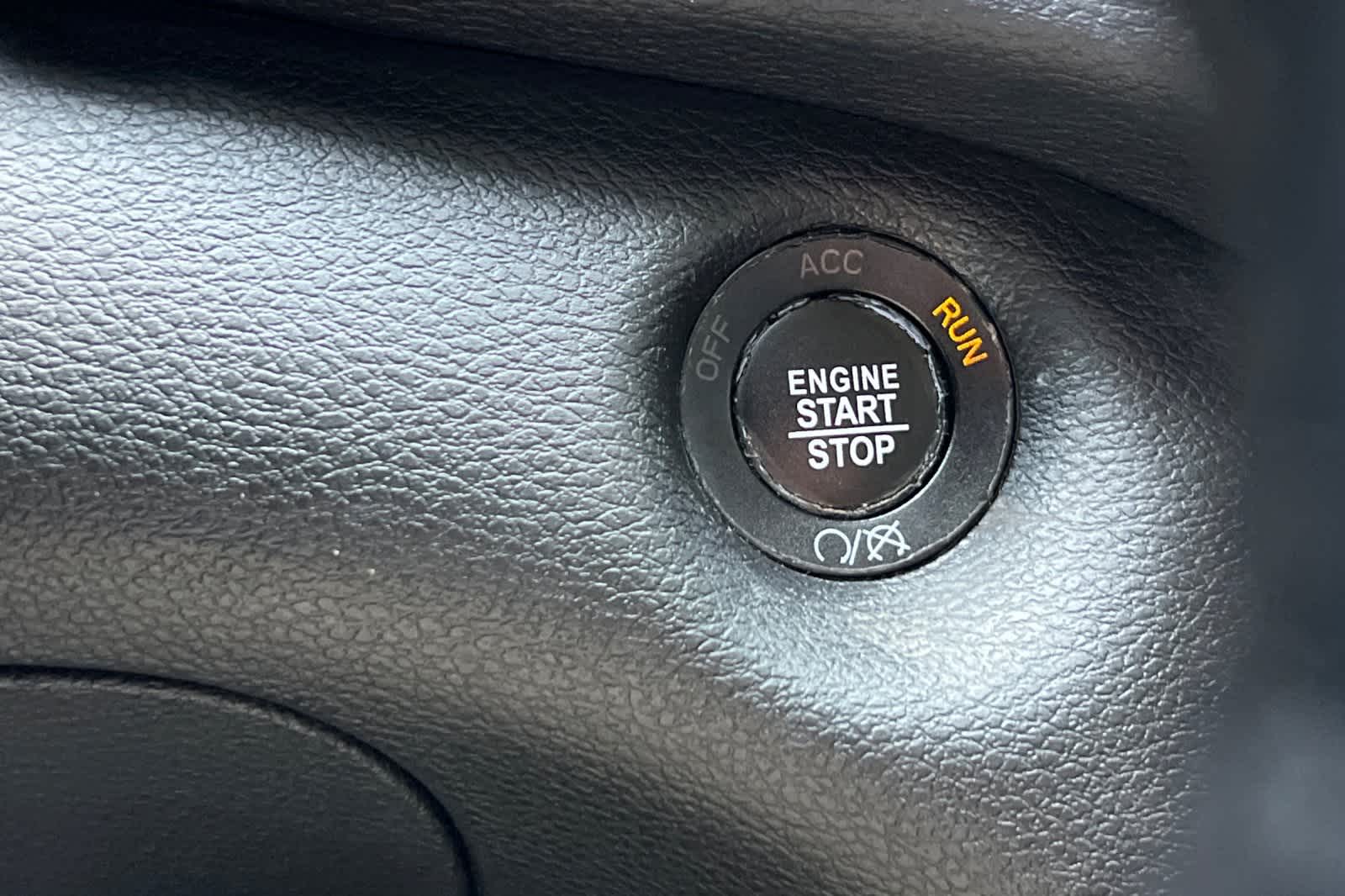 Thumbnail: 2019 Jeep Cherokee - 27