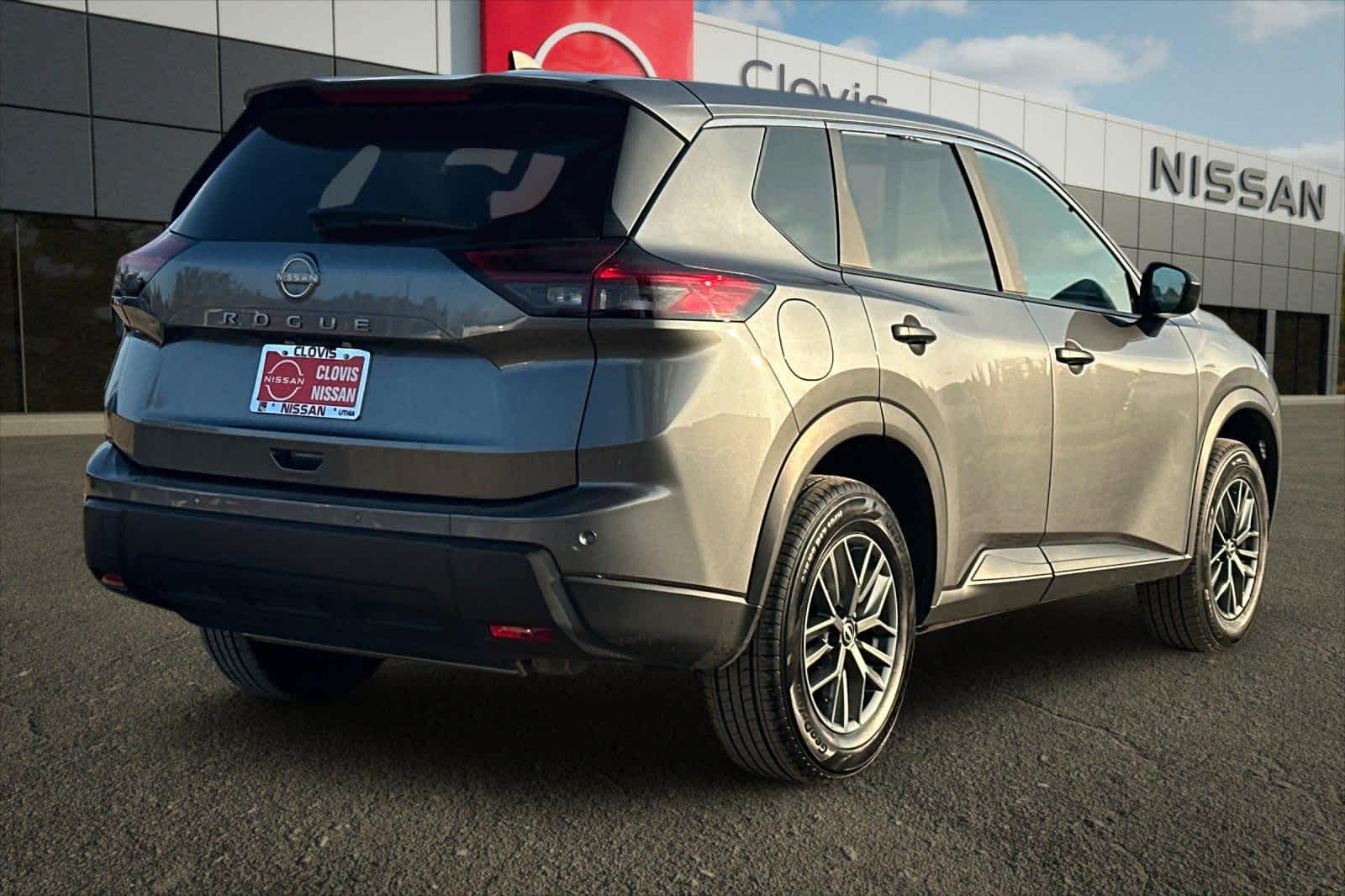 Thumbnail: 2024 Nissan Rogue - 3