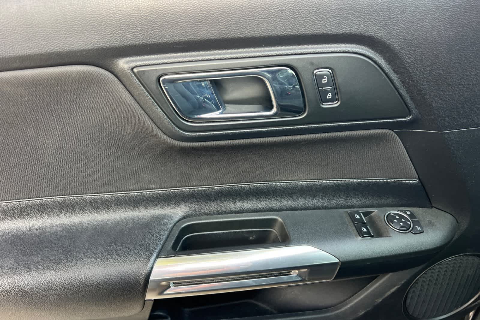 Thumbnail: 2016 Ford Mustang - 13