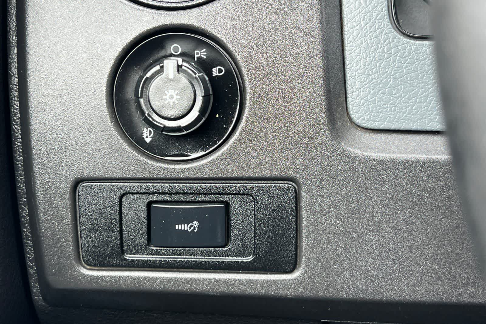 Thumbnail: 2014 Ford F-150 - 29