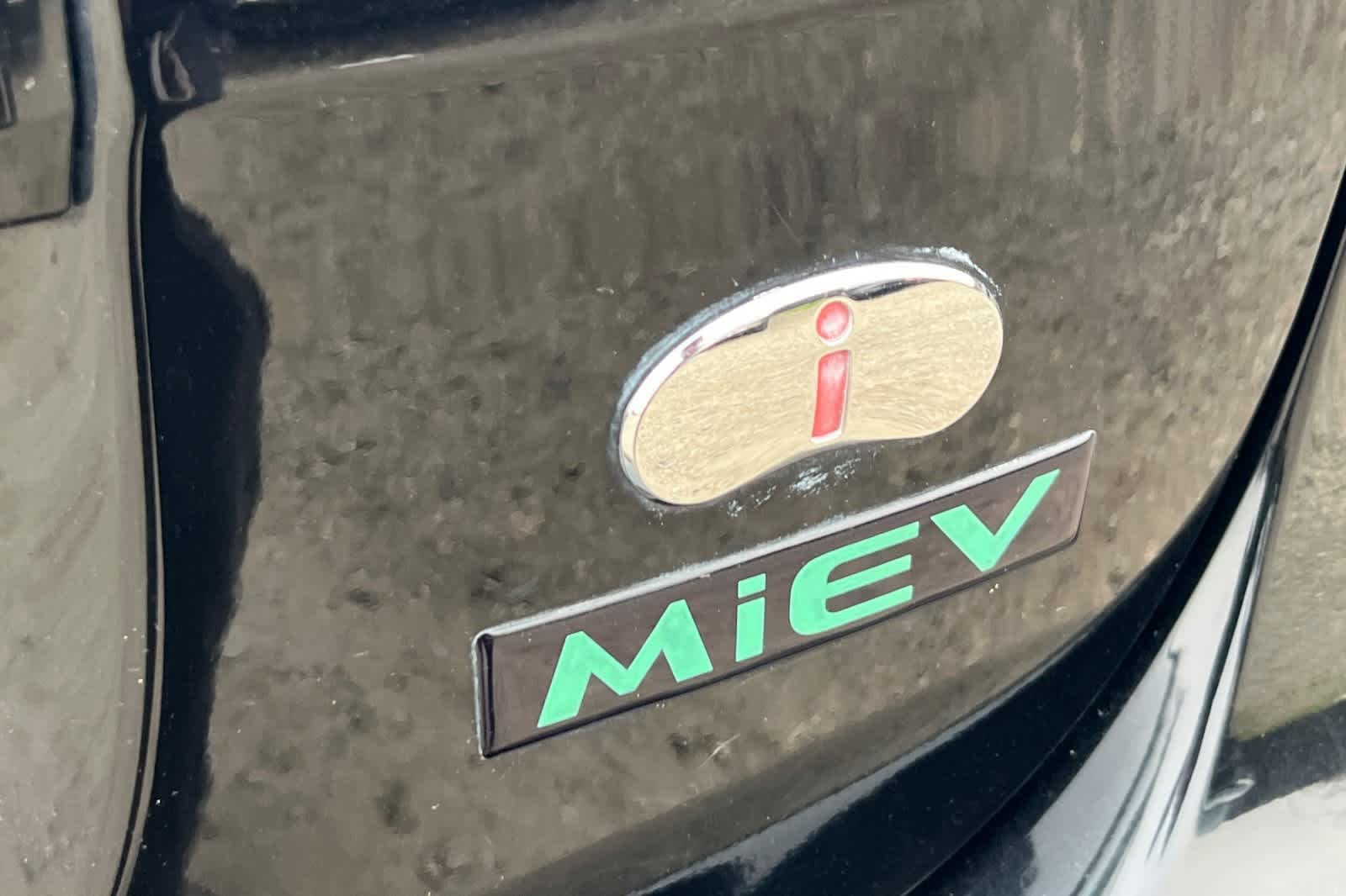 Thumbnail: 2016 Mitsubishi i-MiEV - 15