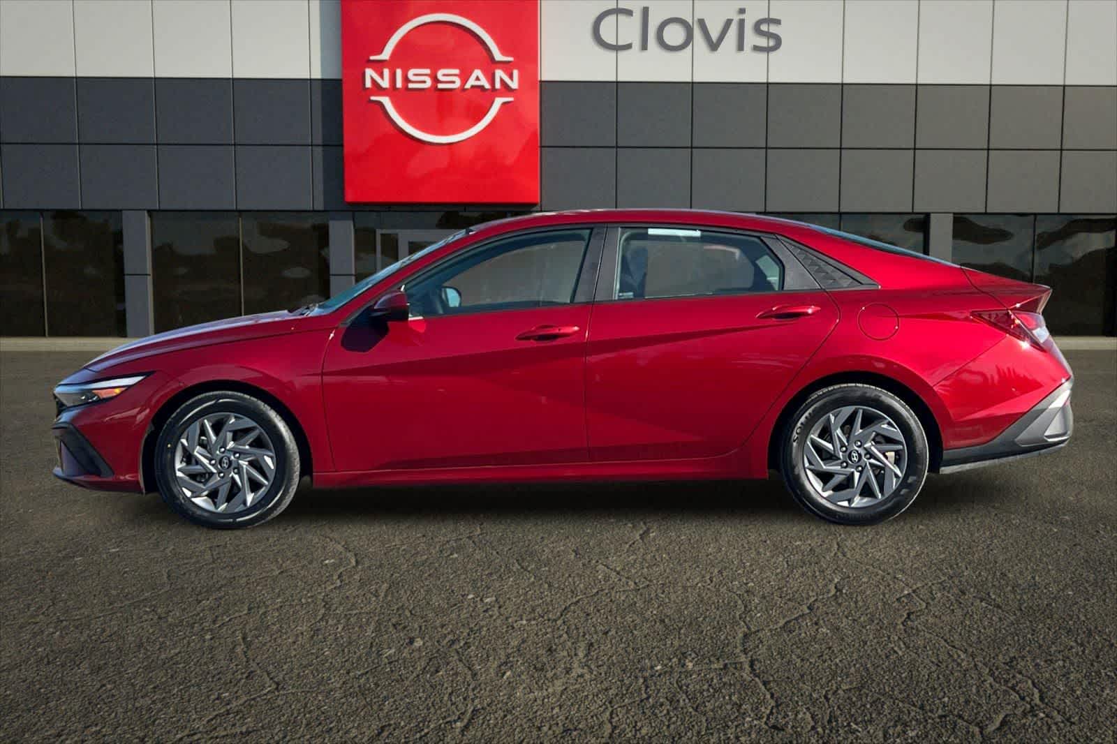 Thumbnail: 2024 Hyundai Elantra - 6