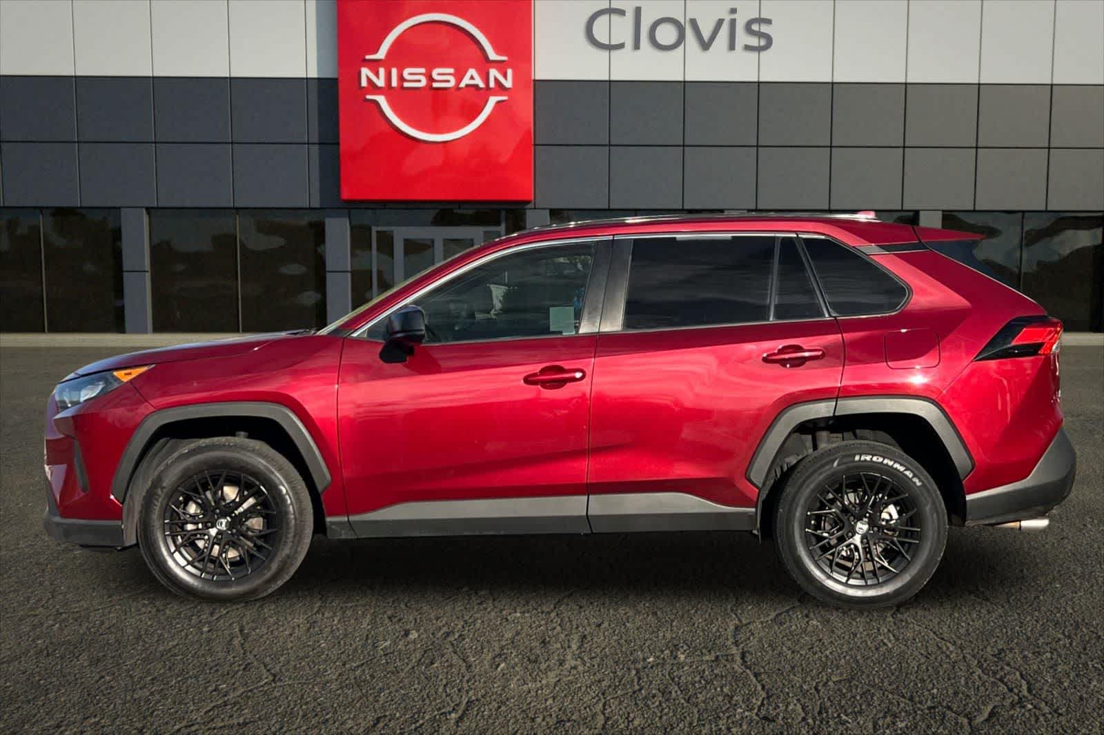 Thumbnail: 2021 Toyota RAV4 - 6