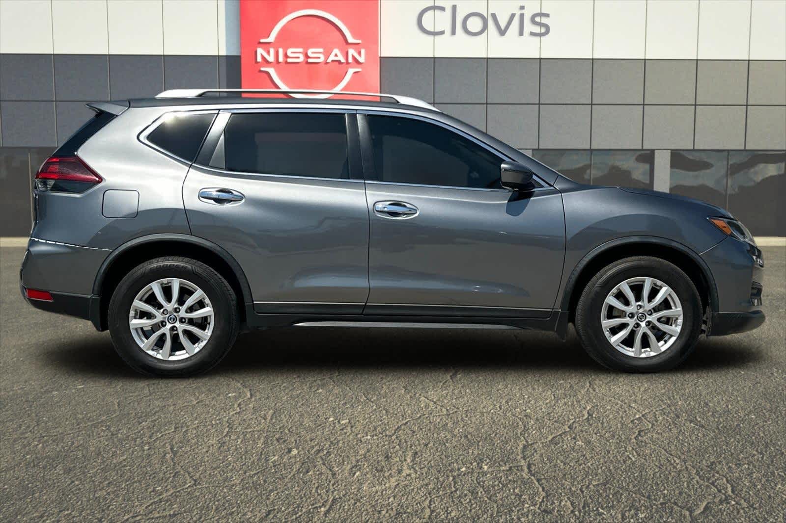 Thumbnail: 2018 Nissan Rogue - 9