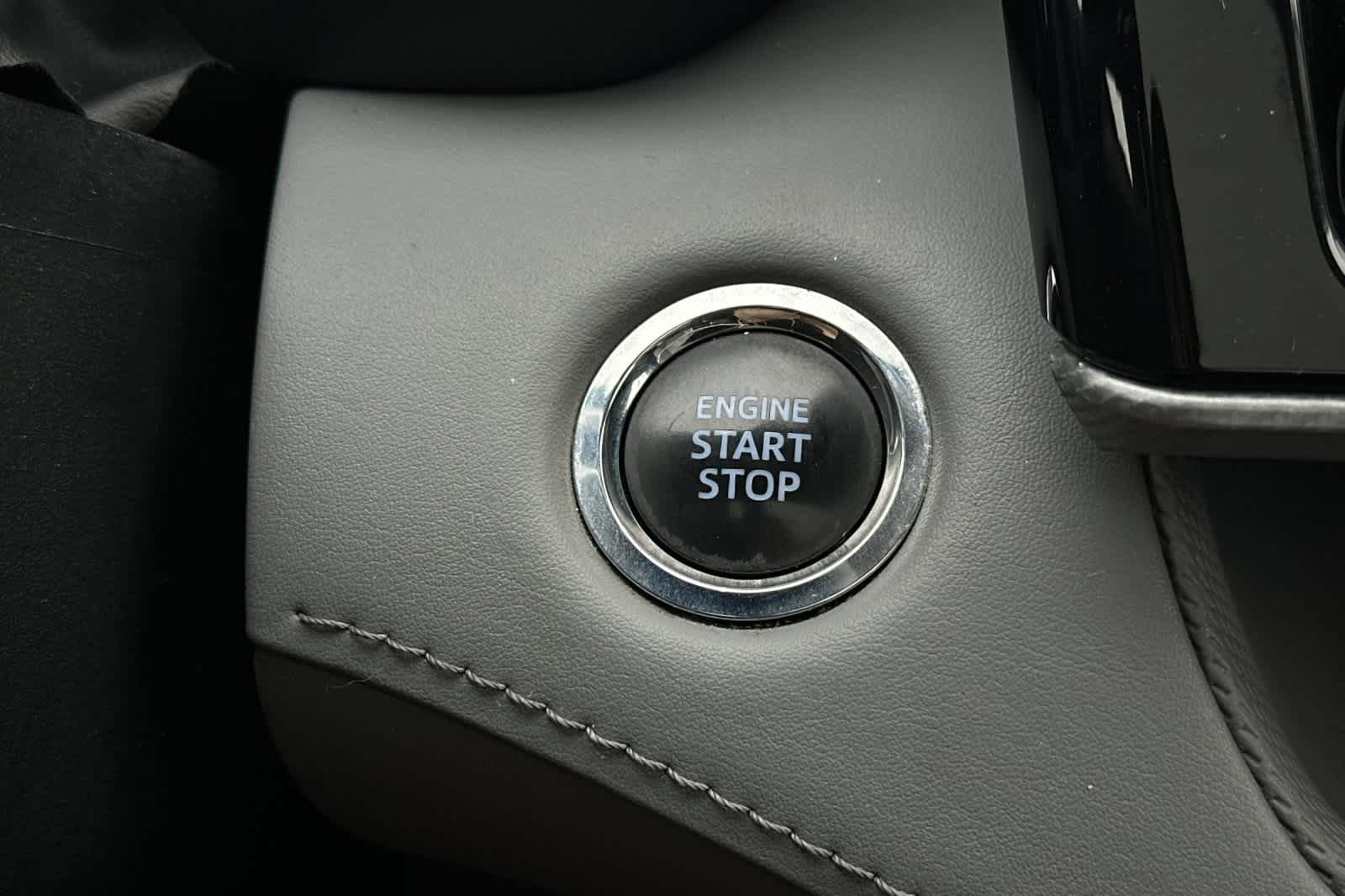 Thumbnail: 2022 Toyota Highlander - 25