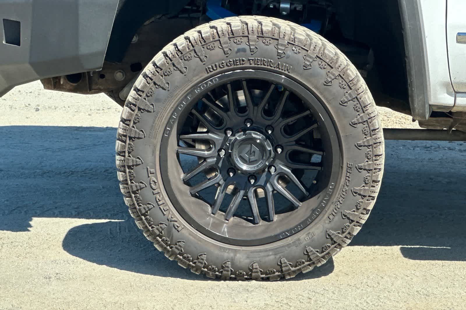 Thumbnail: 2019 GMC Sierra 3500 - 12