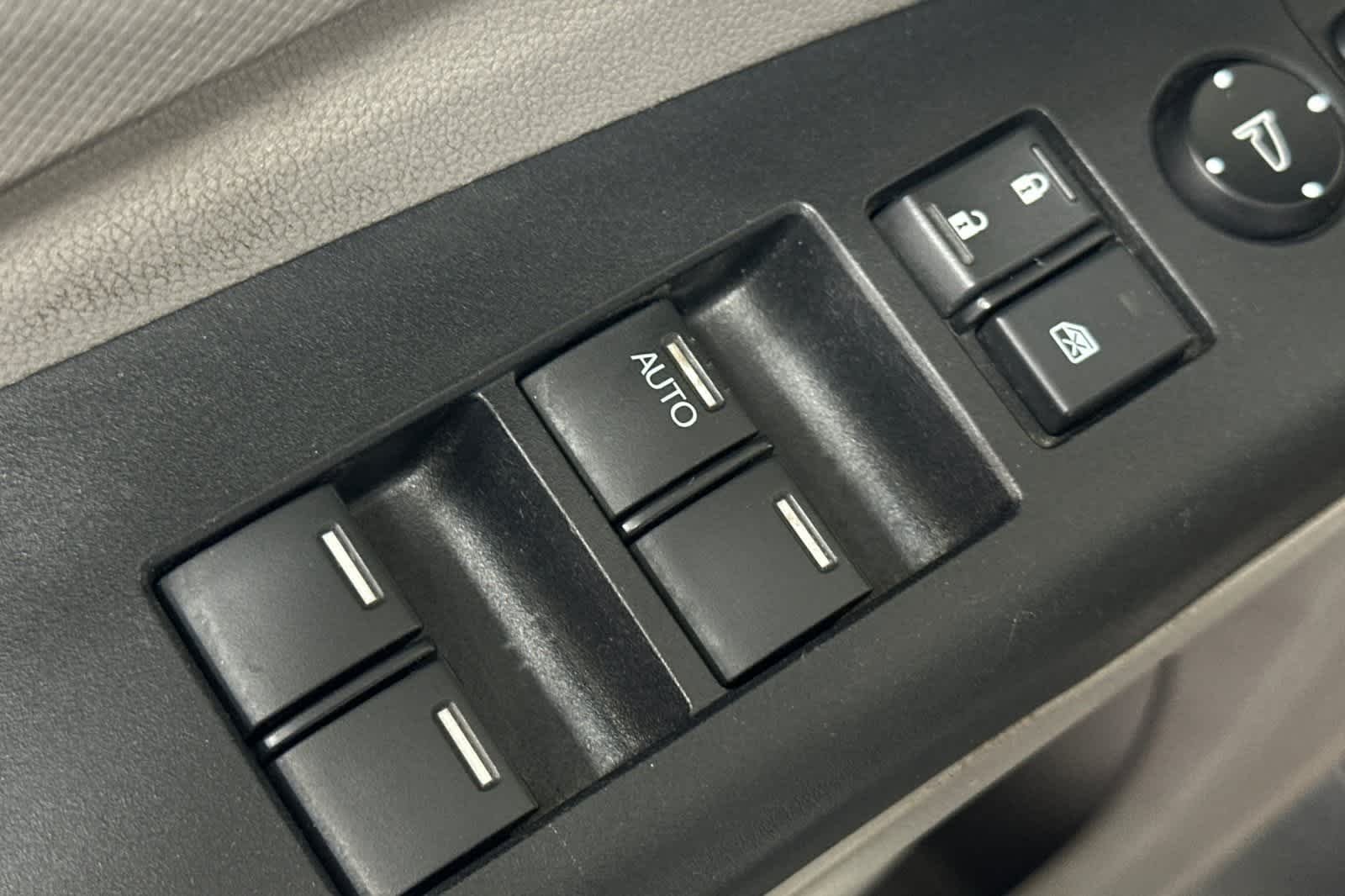 Thumbnail: 2014 Honda CR-V - 16