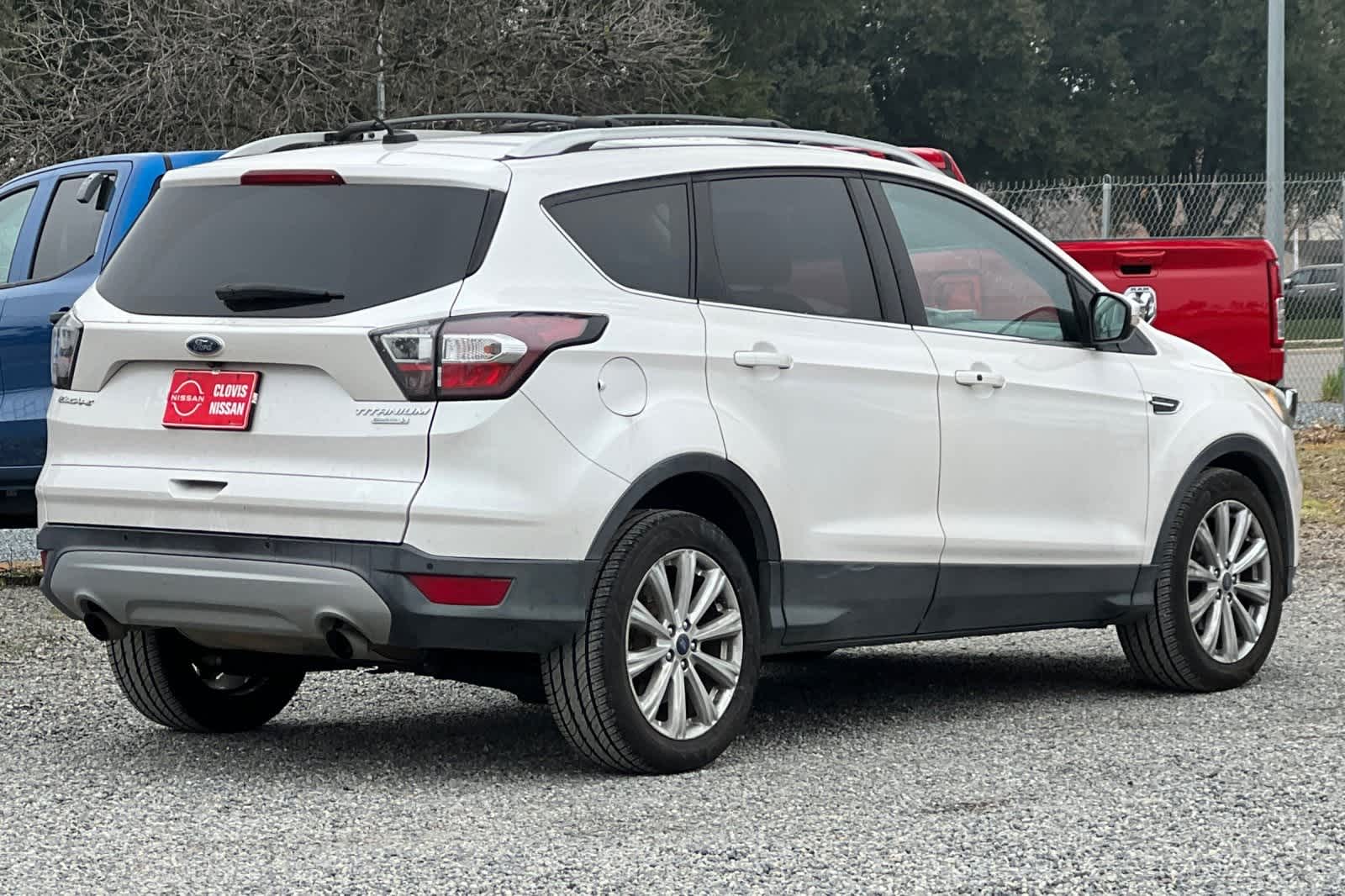 Thumbnail: 2017 Ford Escape - 3