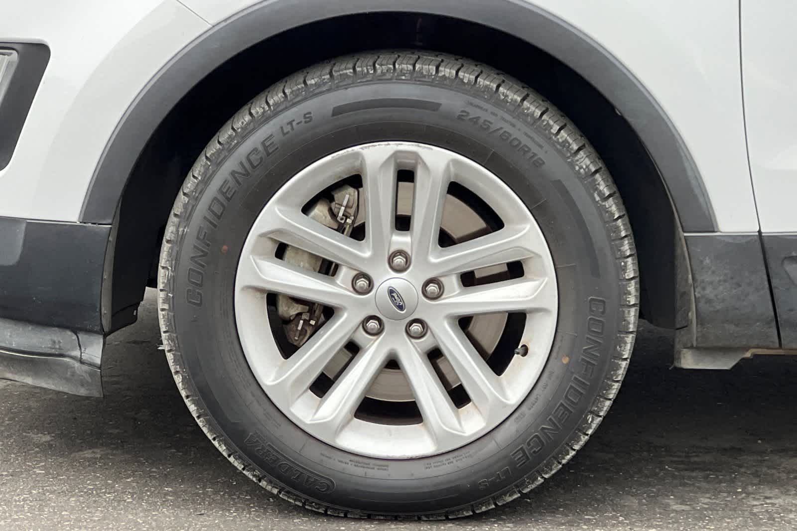 Thumbnail: 2016 Ford Explorer - 29