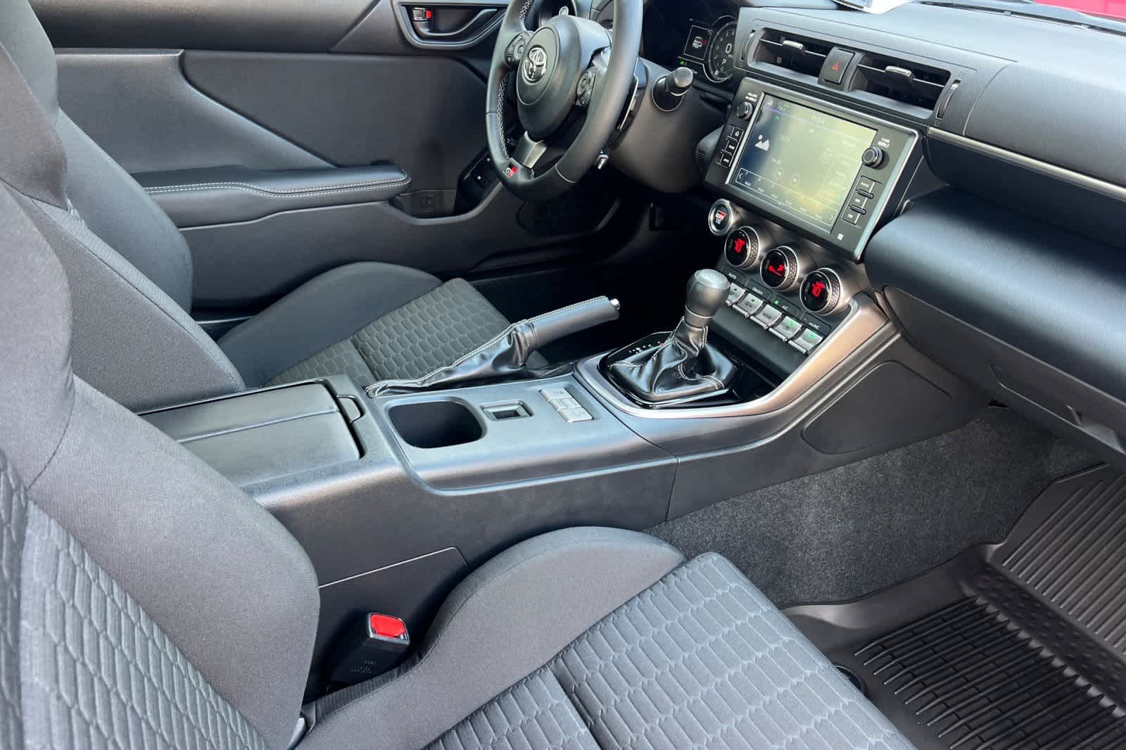 Thumbnail: 2026 Toyota GR86 - 17