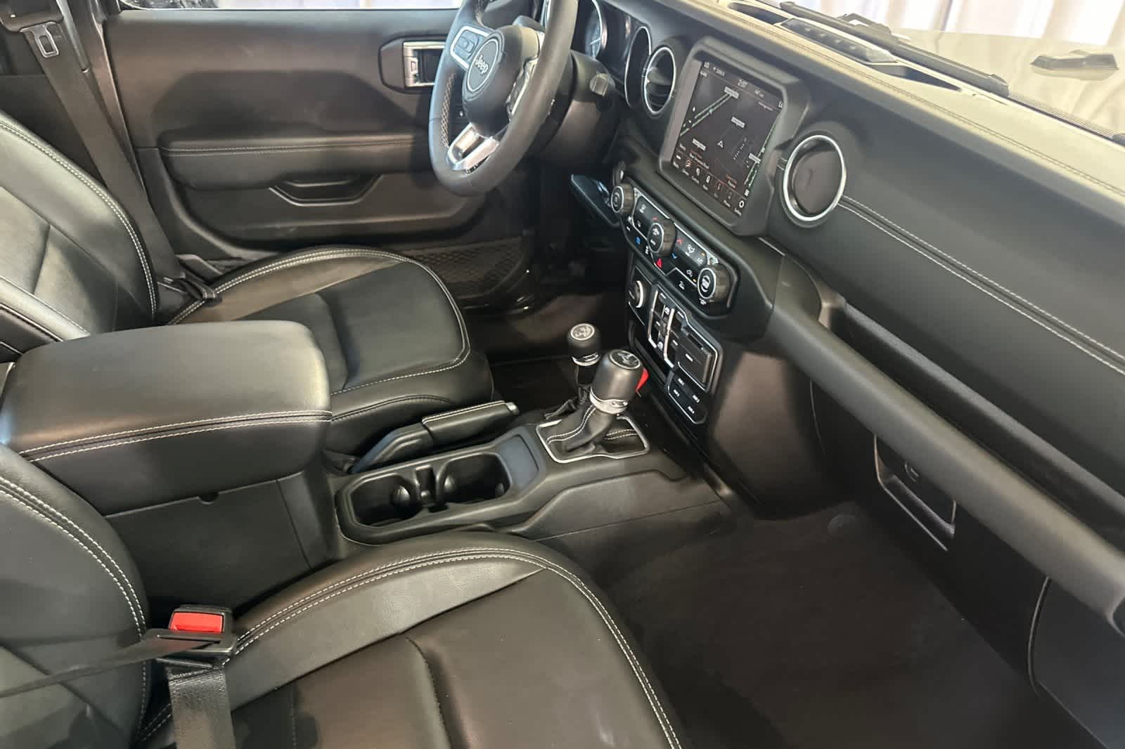 Thumbnail: 2023 Jeep Wrangler - 19