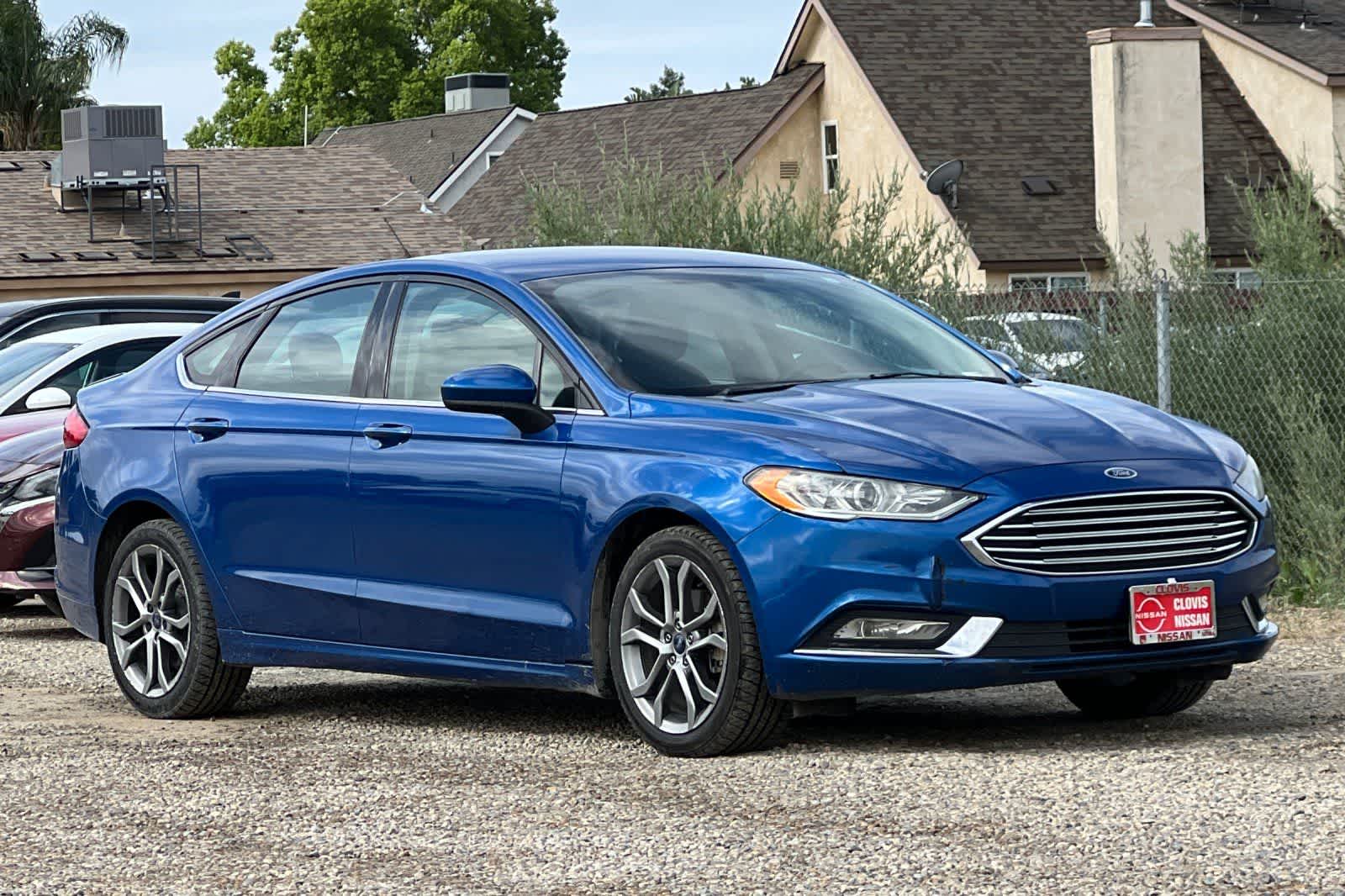 Thumbnail: 2017 Ford Fusion - 10