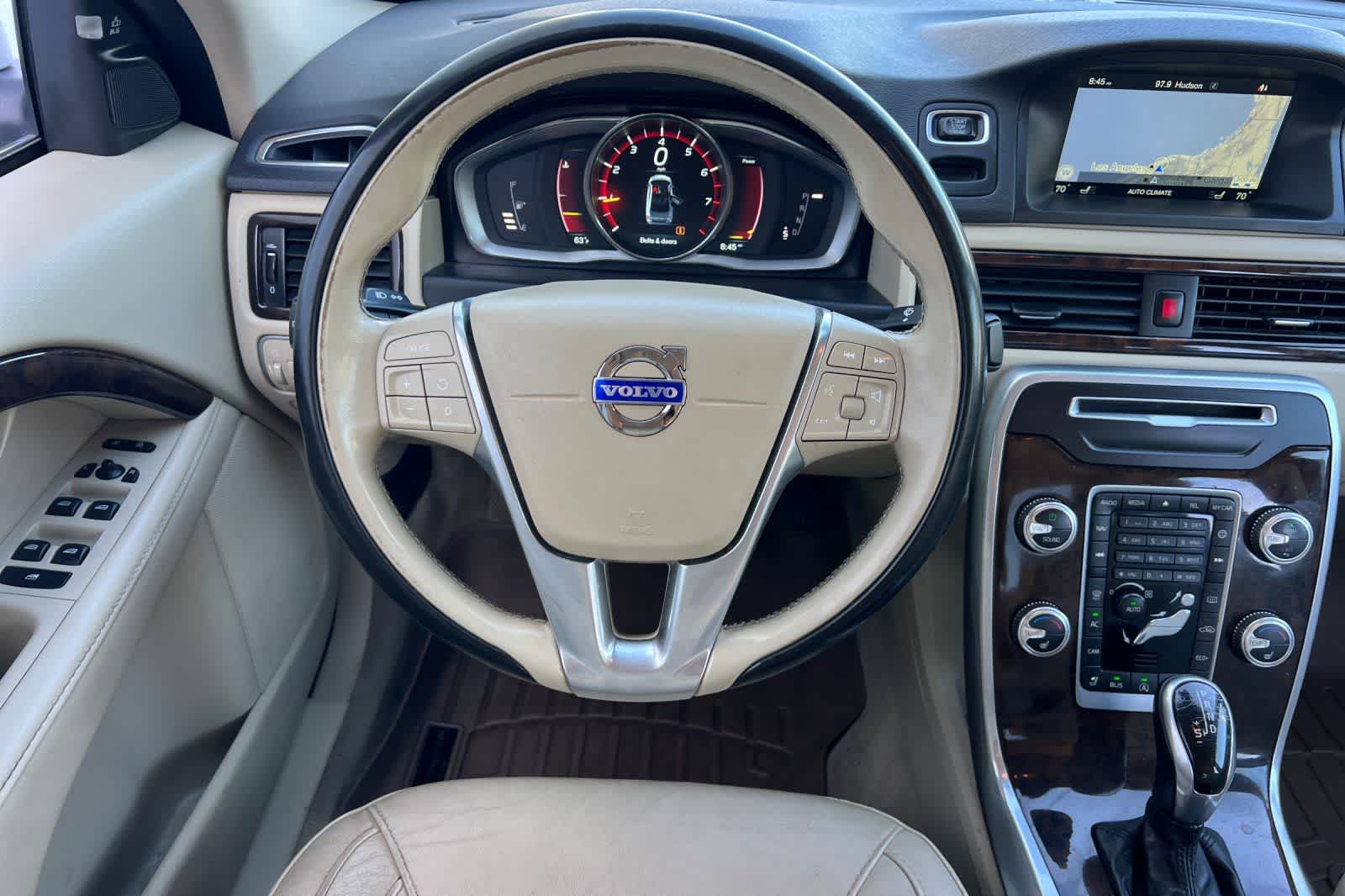 Thumbnail: 2015 Volvo S80 - 16