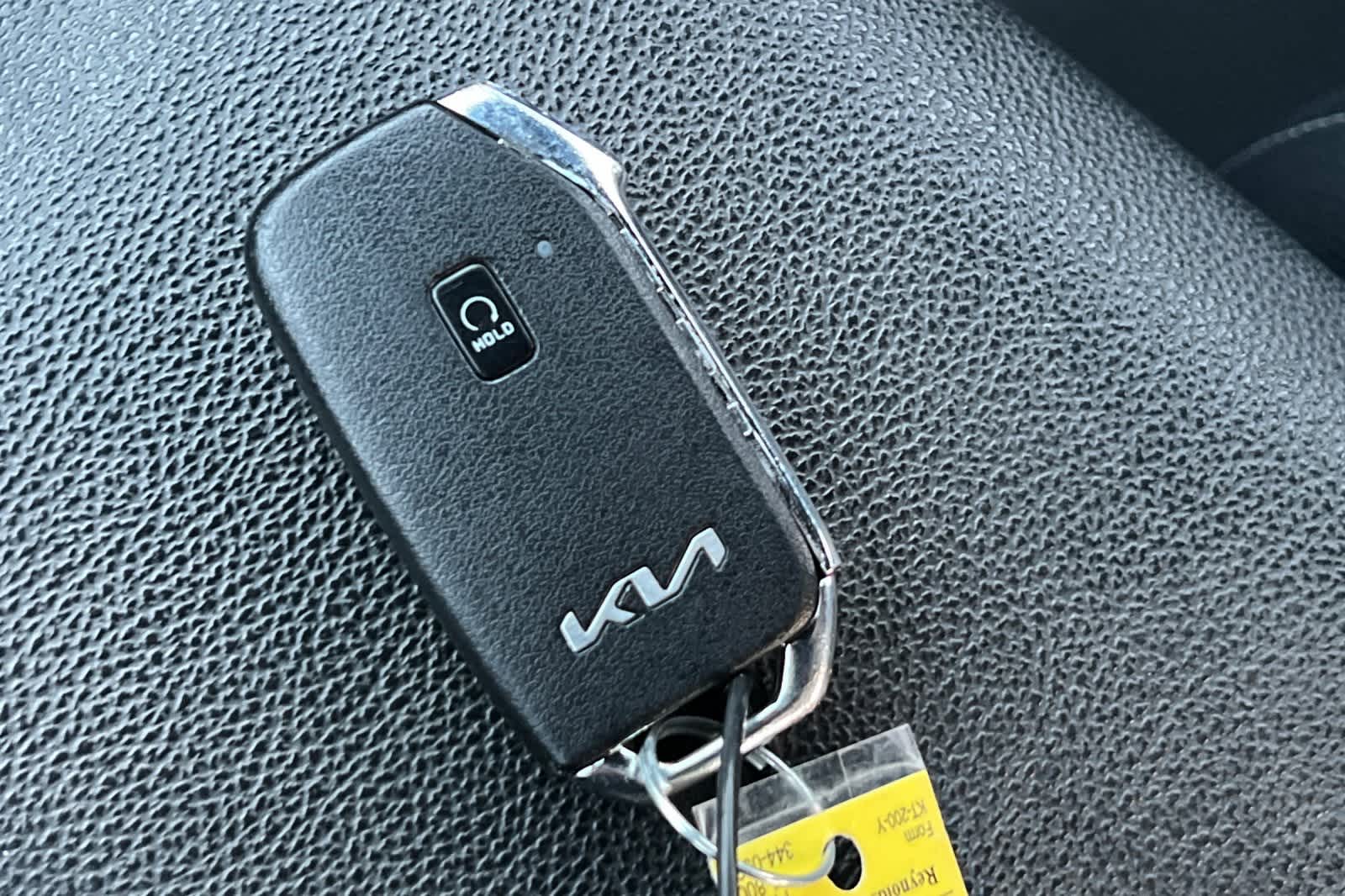 Thumbnail: 2023 Kia Forte - 23