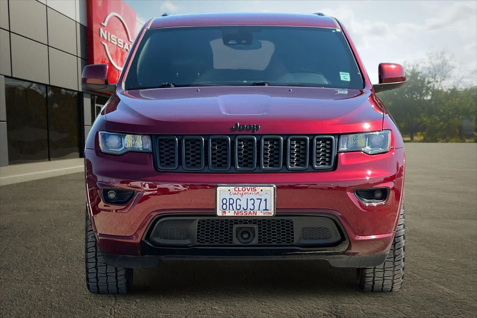Thumbnail: 2020 Jeep Grand Cherokee - 11