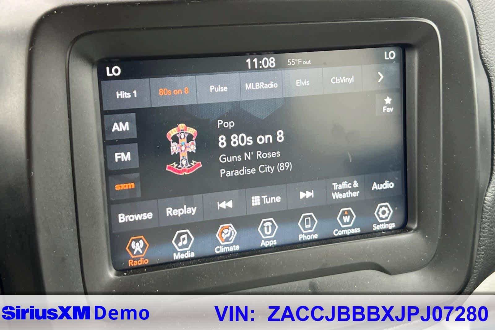 Thumbnail: 2018 Jeep Renegade - 29