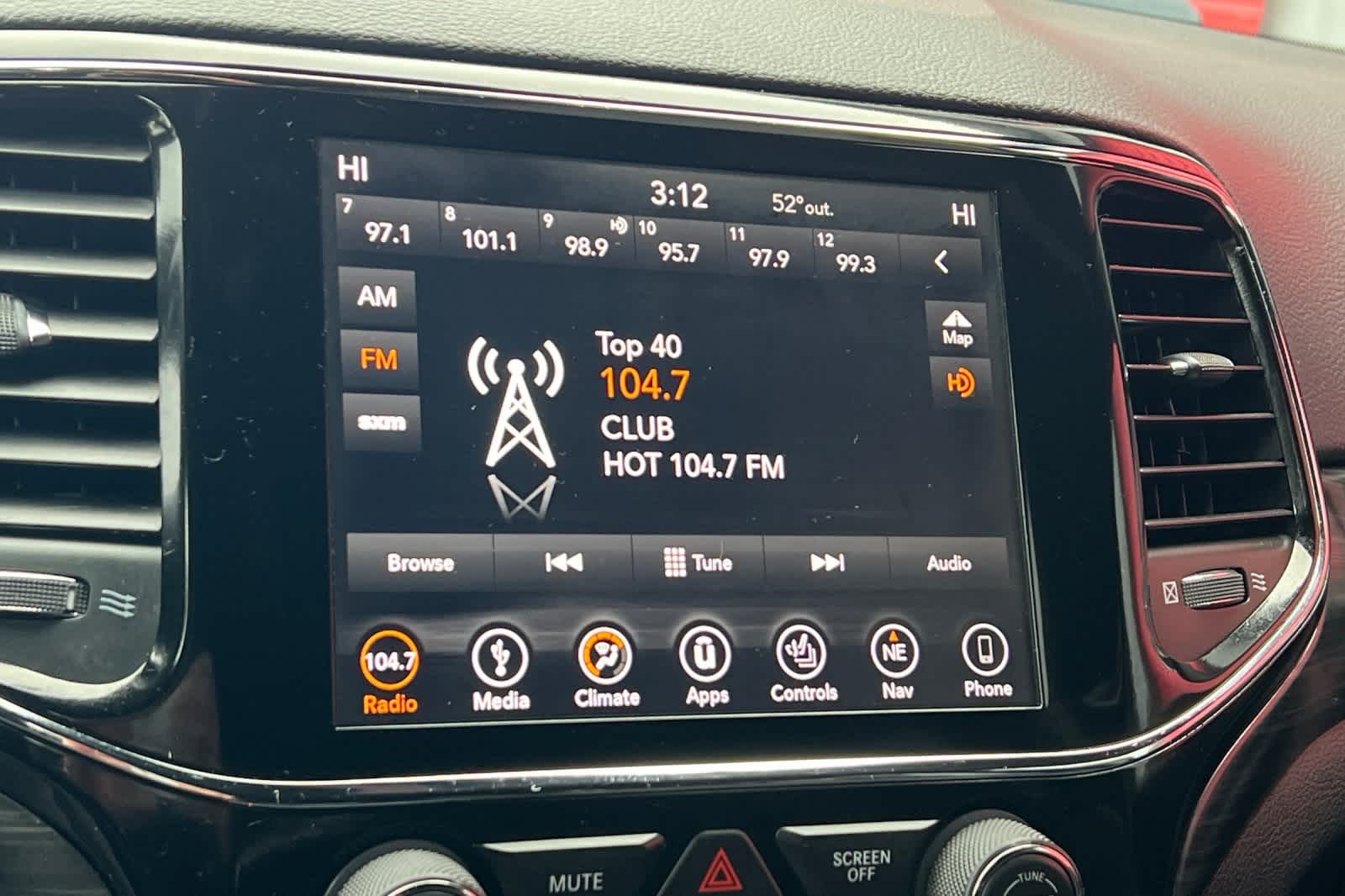 Thumbnail: 2019 Jeep Grand Cherokee - 22