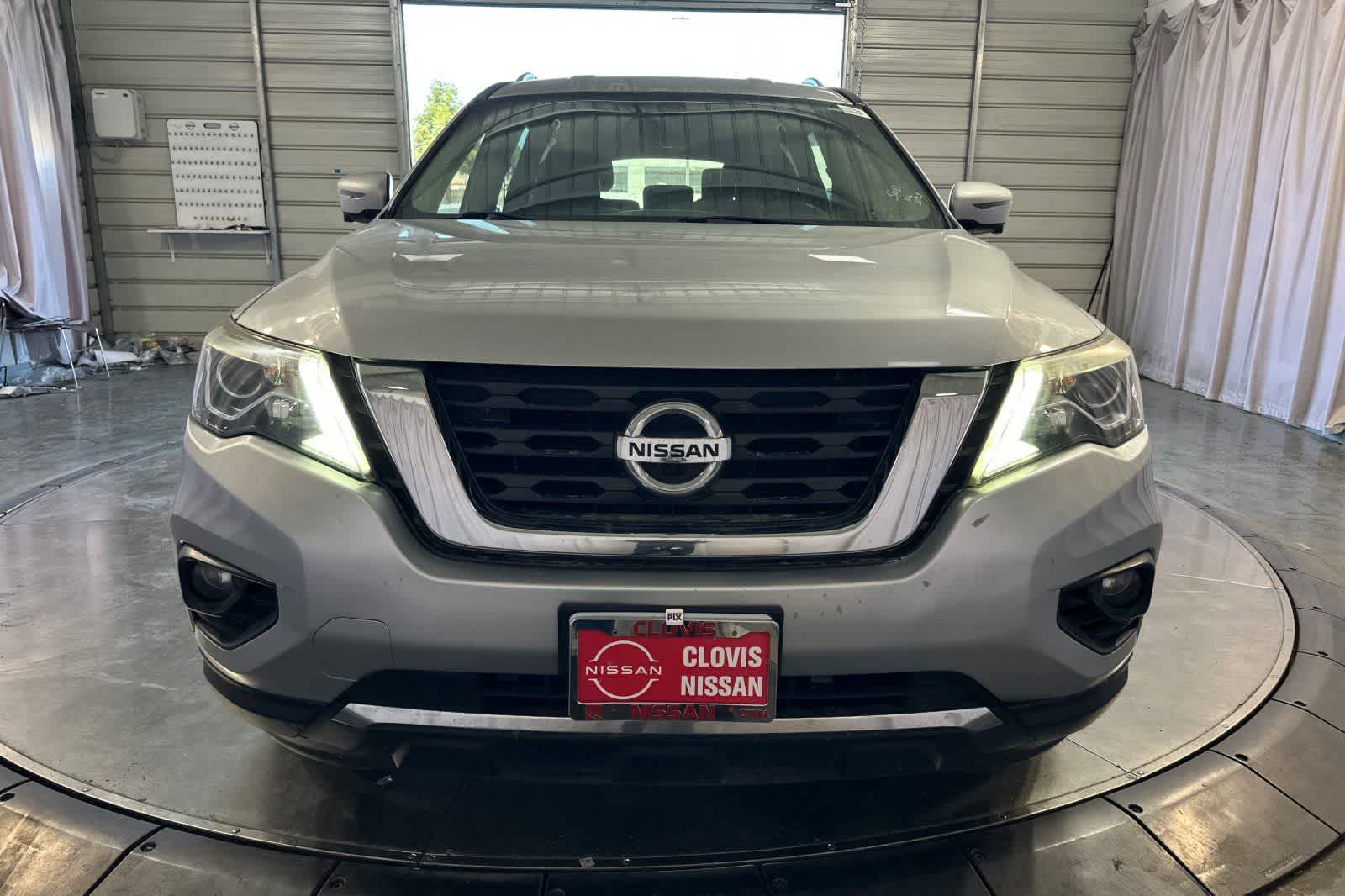 Thumbnail: 2020 Nissan Pathfinder - 11