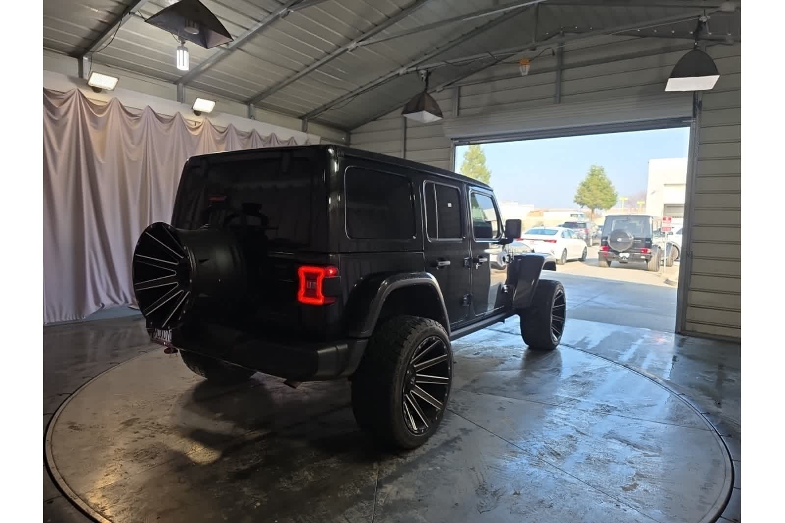 Thumbnail: 2022 Jeep Wrangler - 7