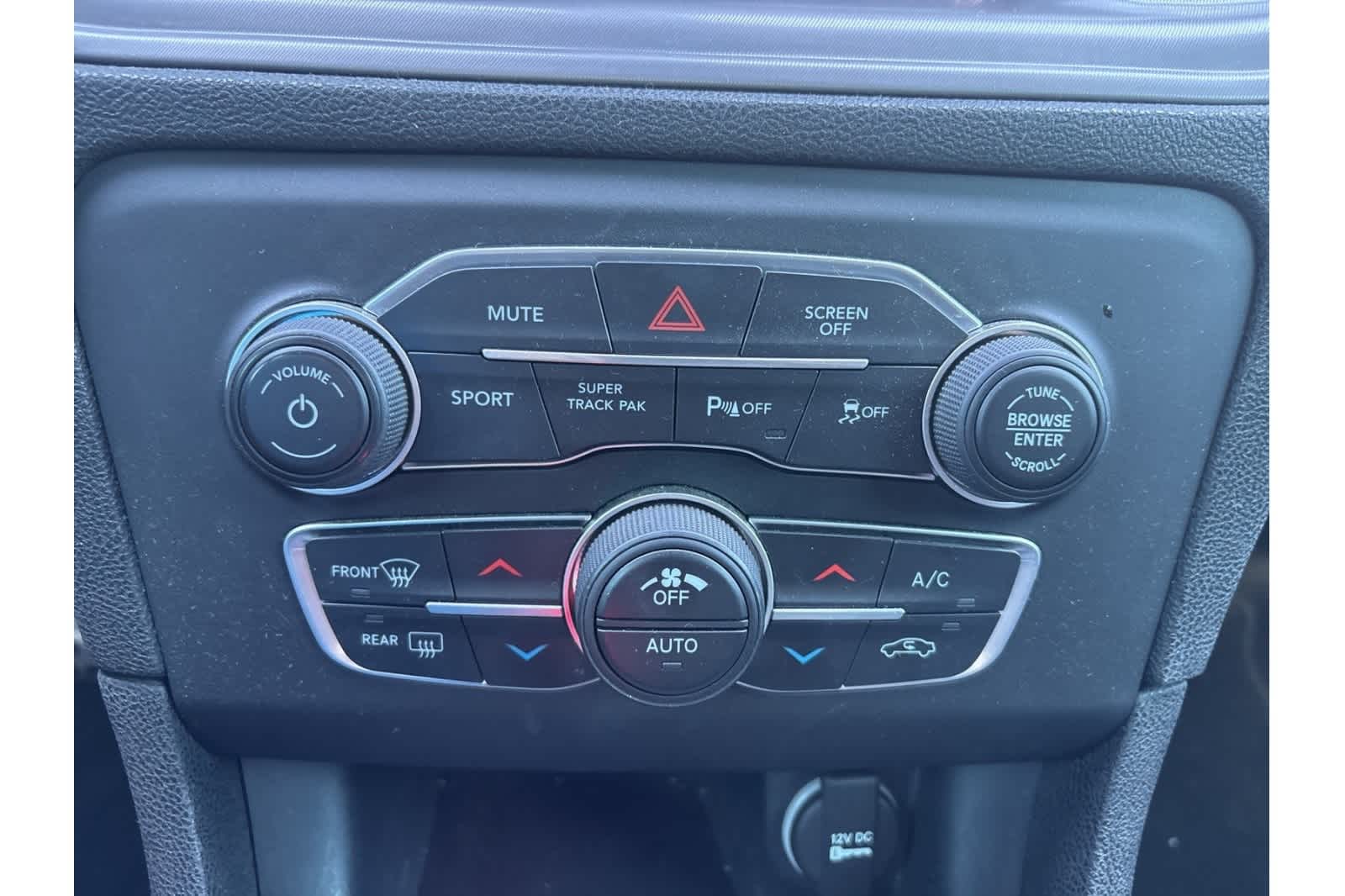 Thumbnail: 2023 Dodge Charger - 18