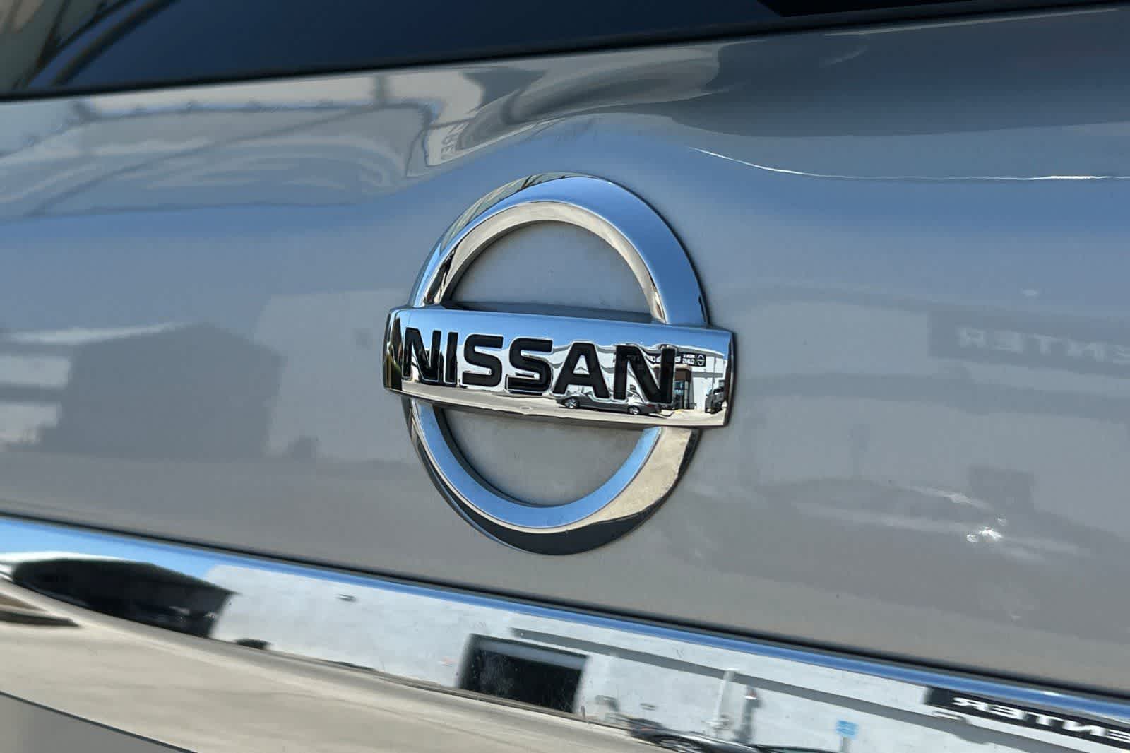 Thumbnail: 2020 Nissan Pathfinder - 16